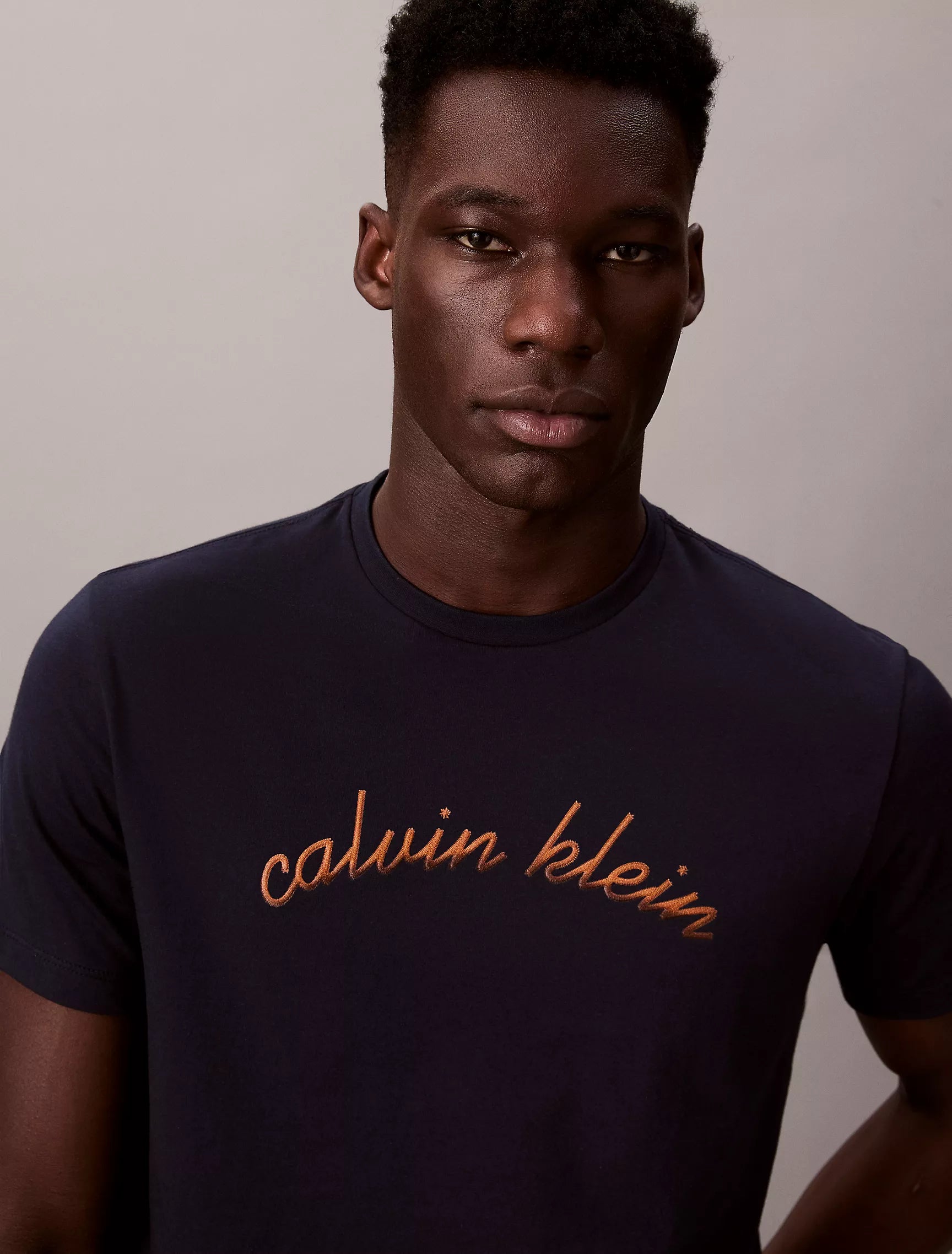 Calvin Klein MENS' Script Logo Graphic Classic T-Shirt