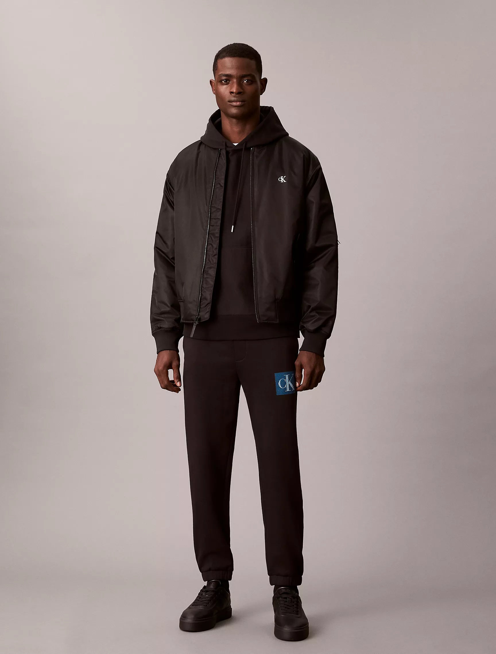 CALVIN KLEIN Mens' Fleece Layered Monogram Graphic Sweatpants BLACK