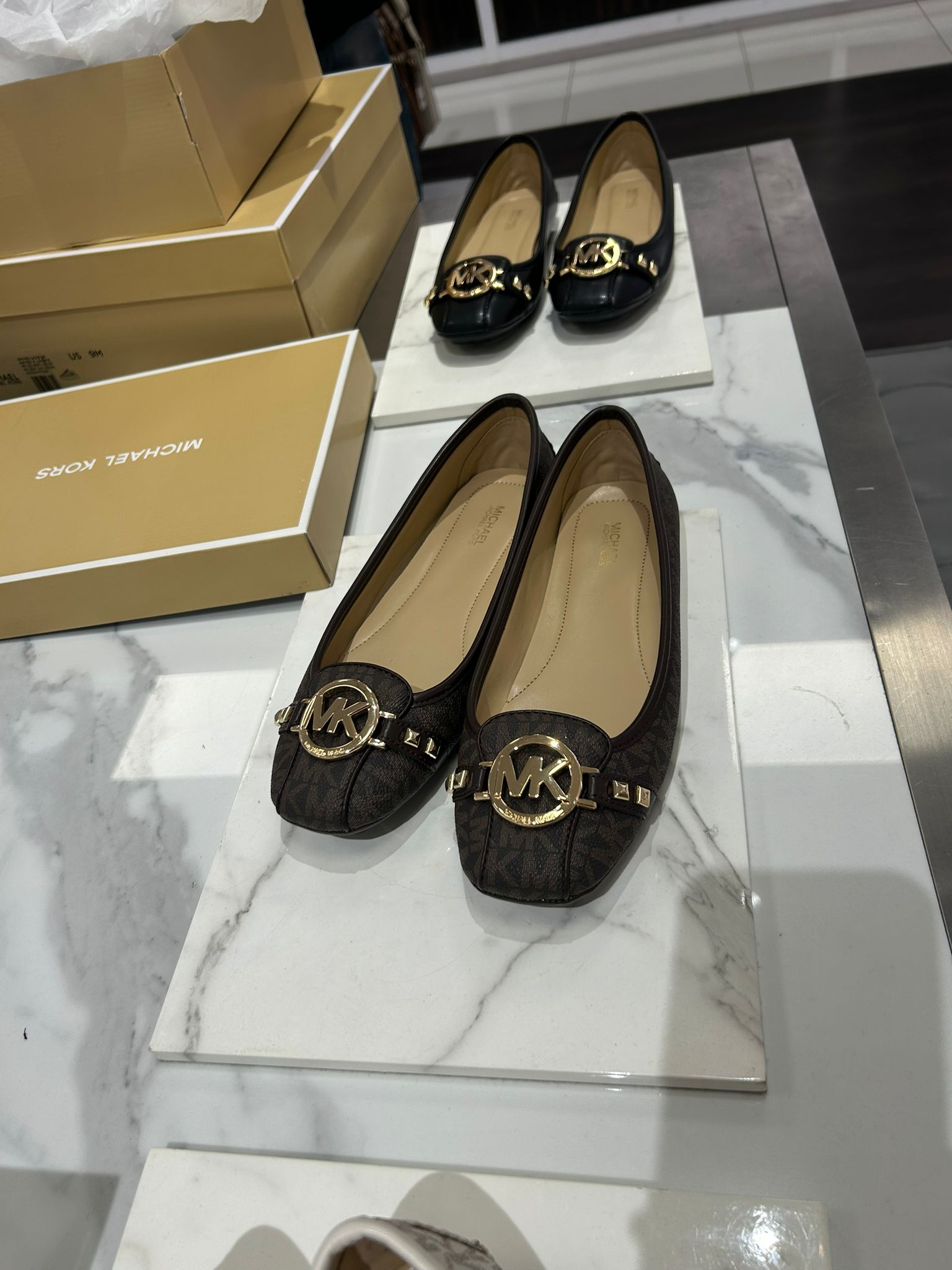 Michael Kors WOMENS' Fulton Studded Logo Moccasin Brown