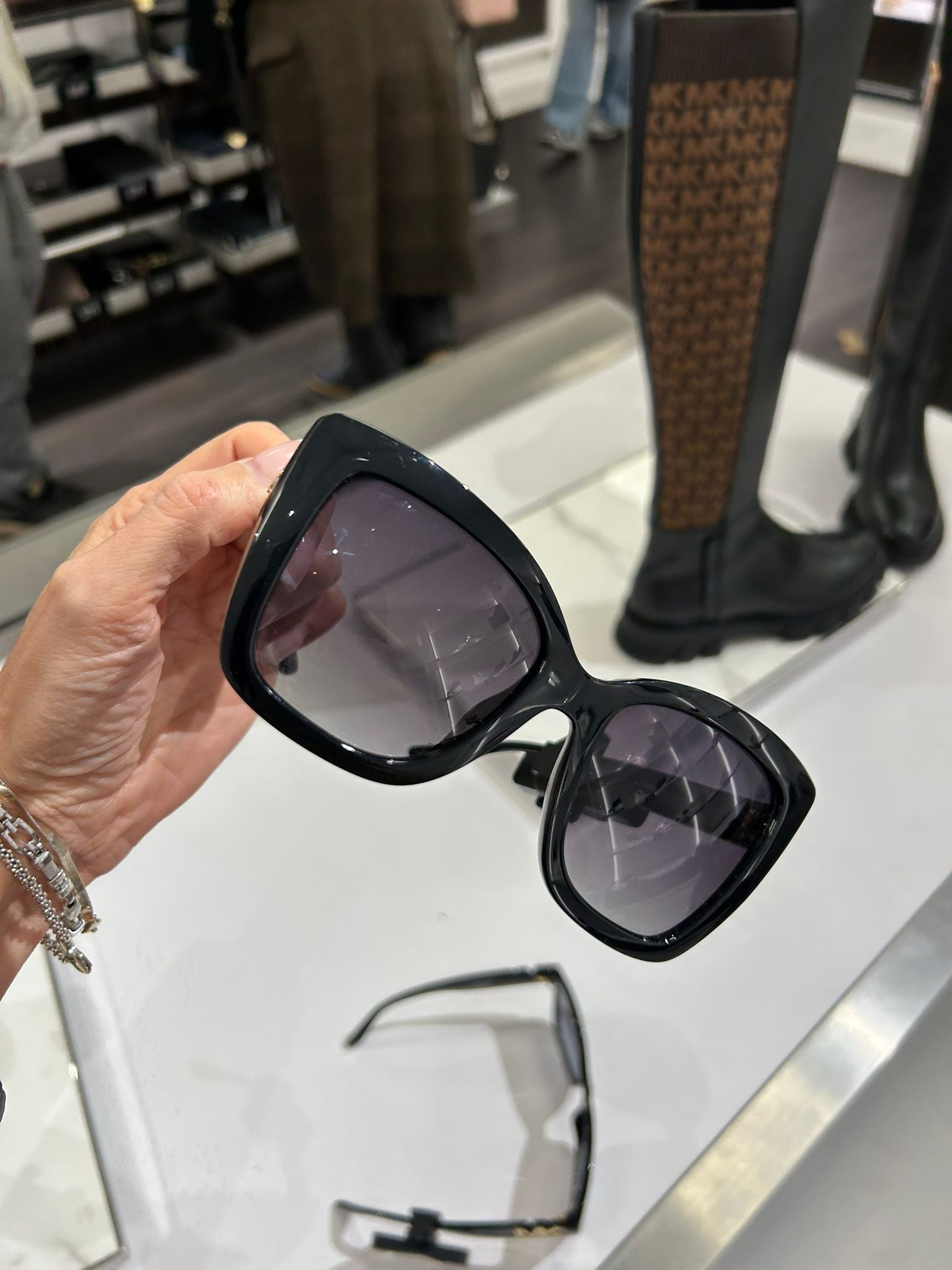 Michael Kors Women Piedmont Sunglasses black