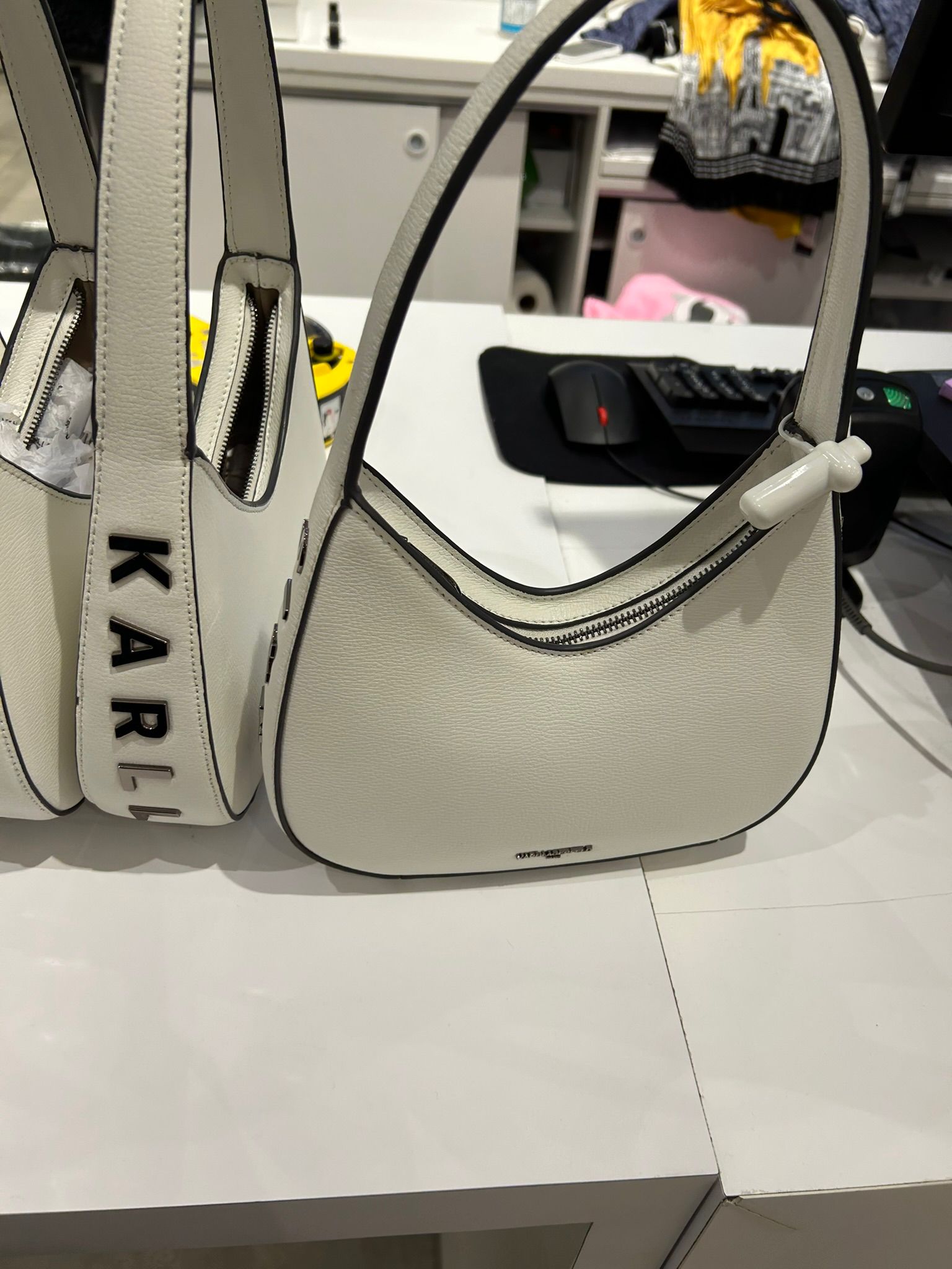 Karl Lagerfeld Paris Womens' DESI SHOULDER BAG White