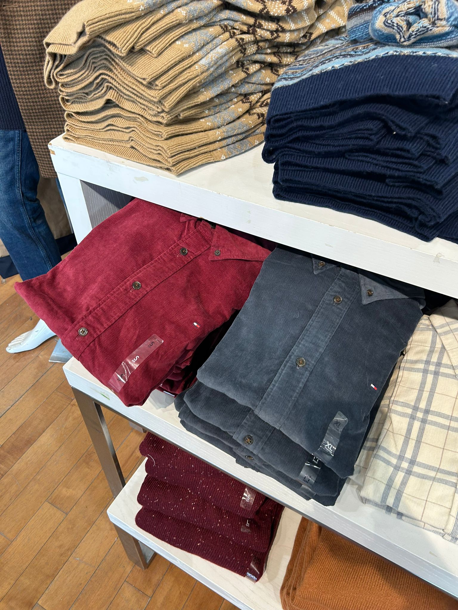 Tommy MENS' Regular Fit Corduroy Shirt Deep Burgundy