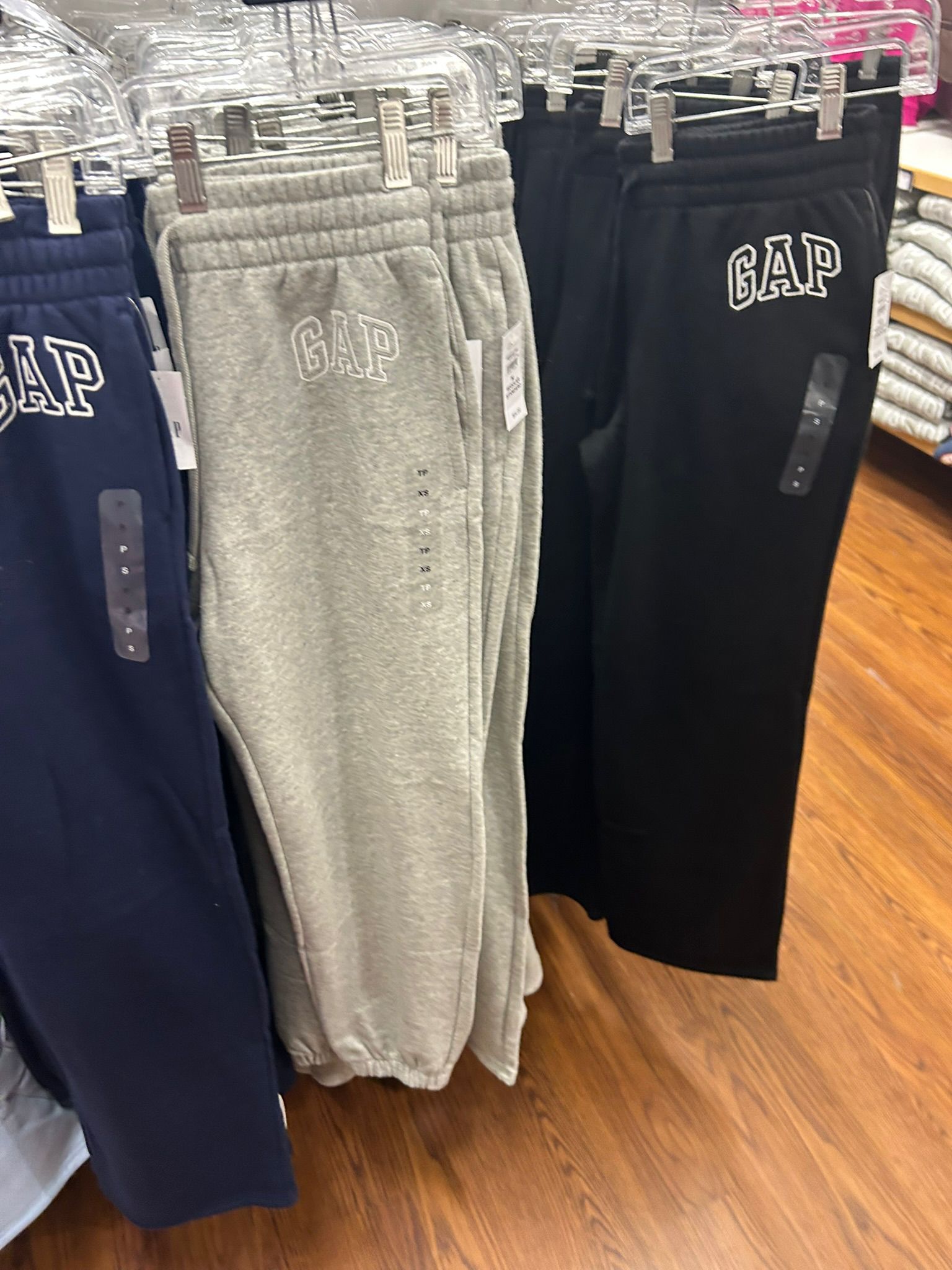 Womens' Gap Logo Joggers  Light Heather Gray