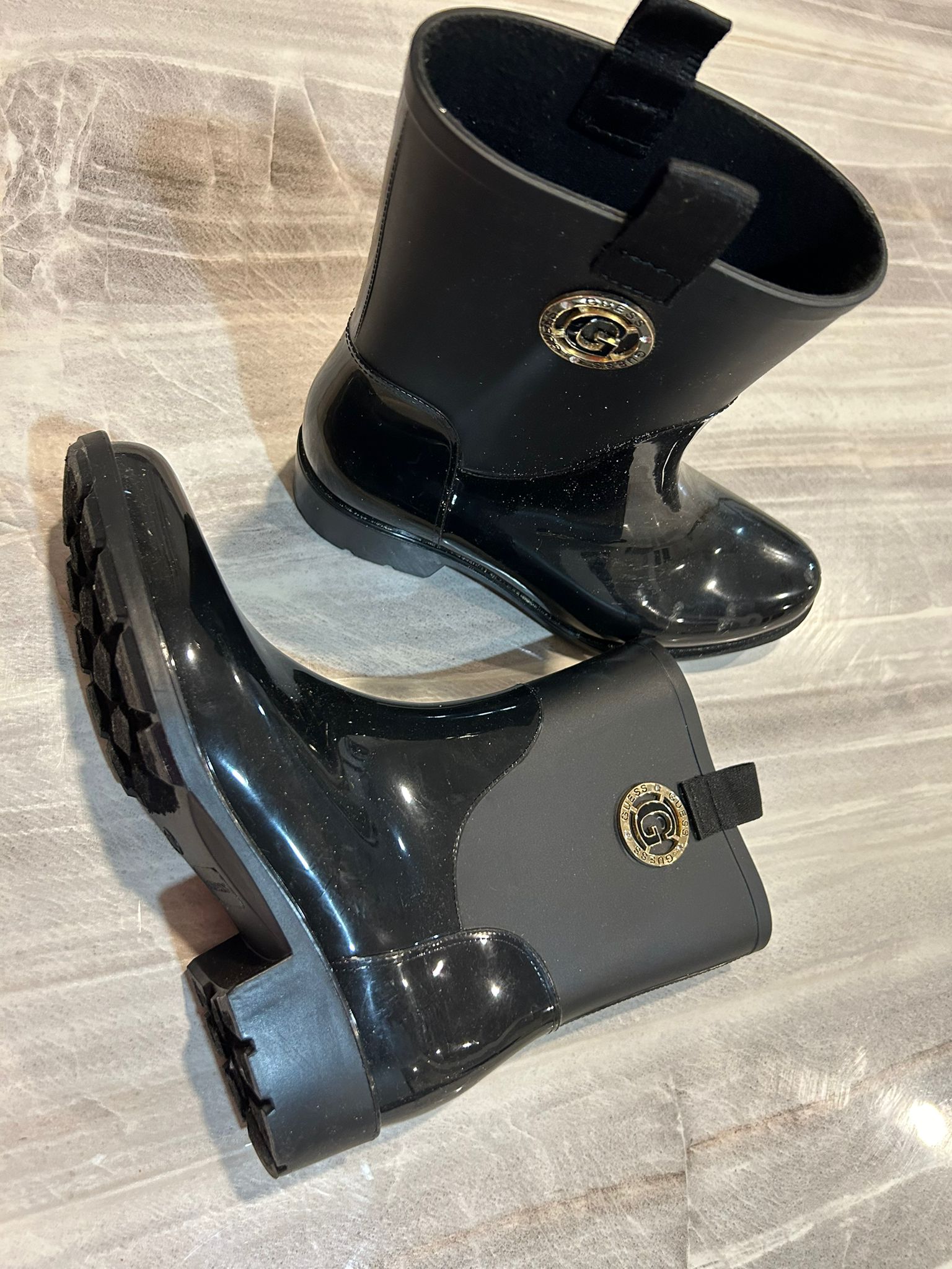 WOMENS' GUESS Kaye Rain Boots