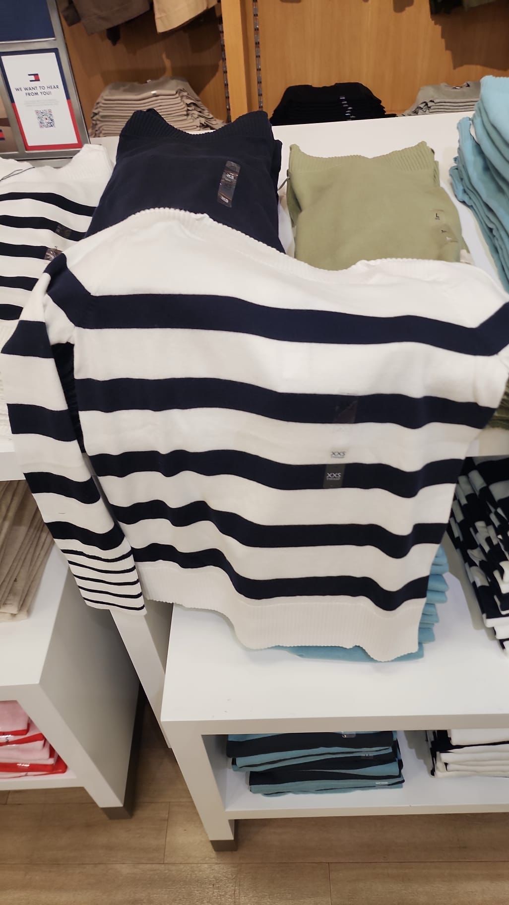 TOMMY WOMENS' Stripe Boatneck Sweater/Ecru Stripe
