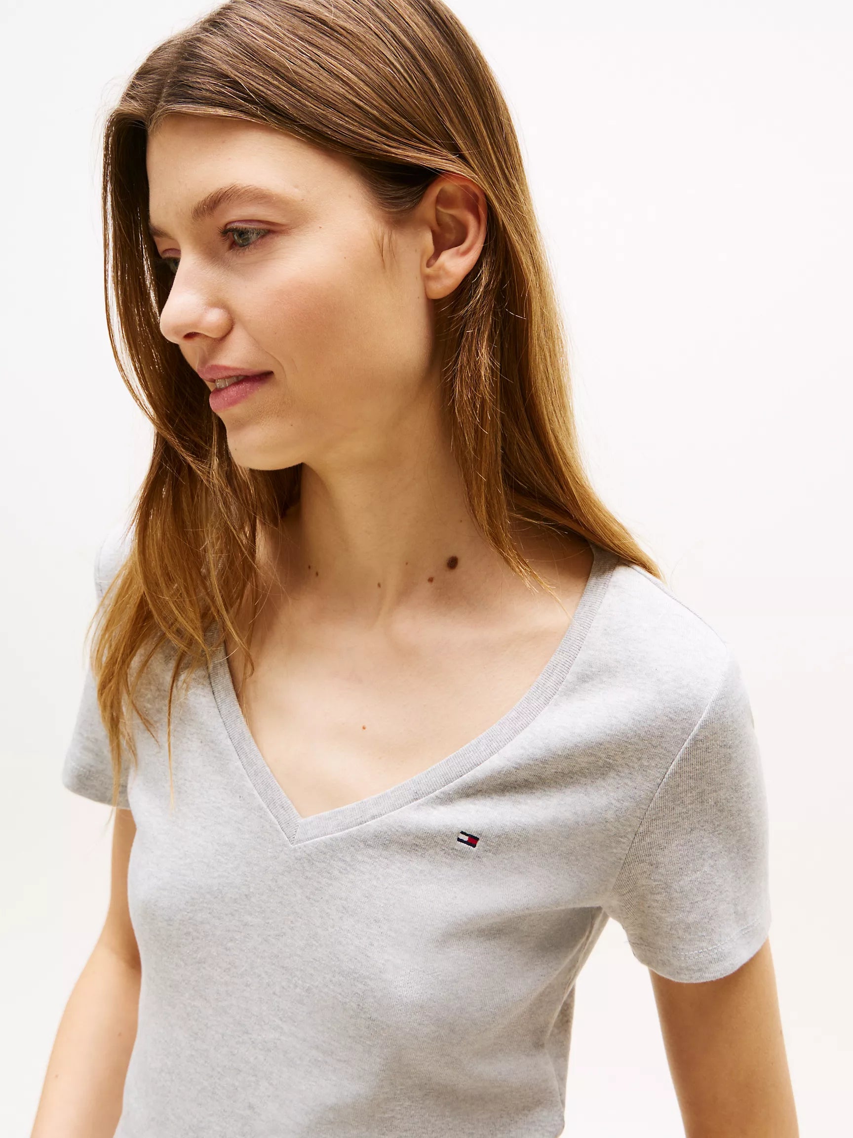 TOMMY Womens' V-Neck Favorite T-Shirt/ Mid Grey Heather