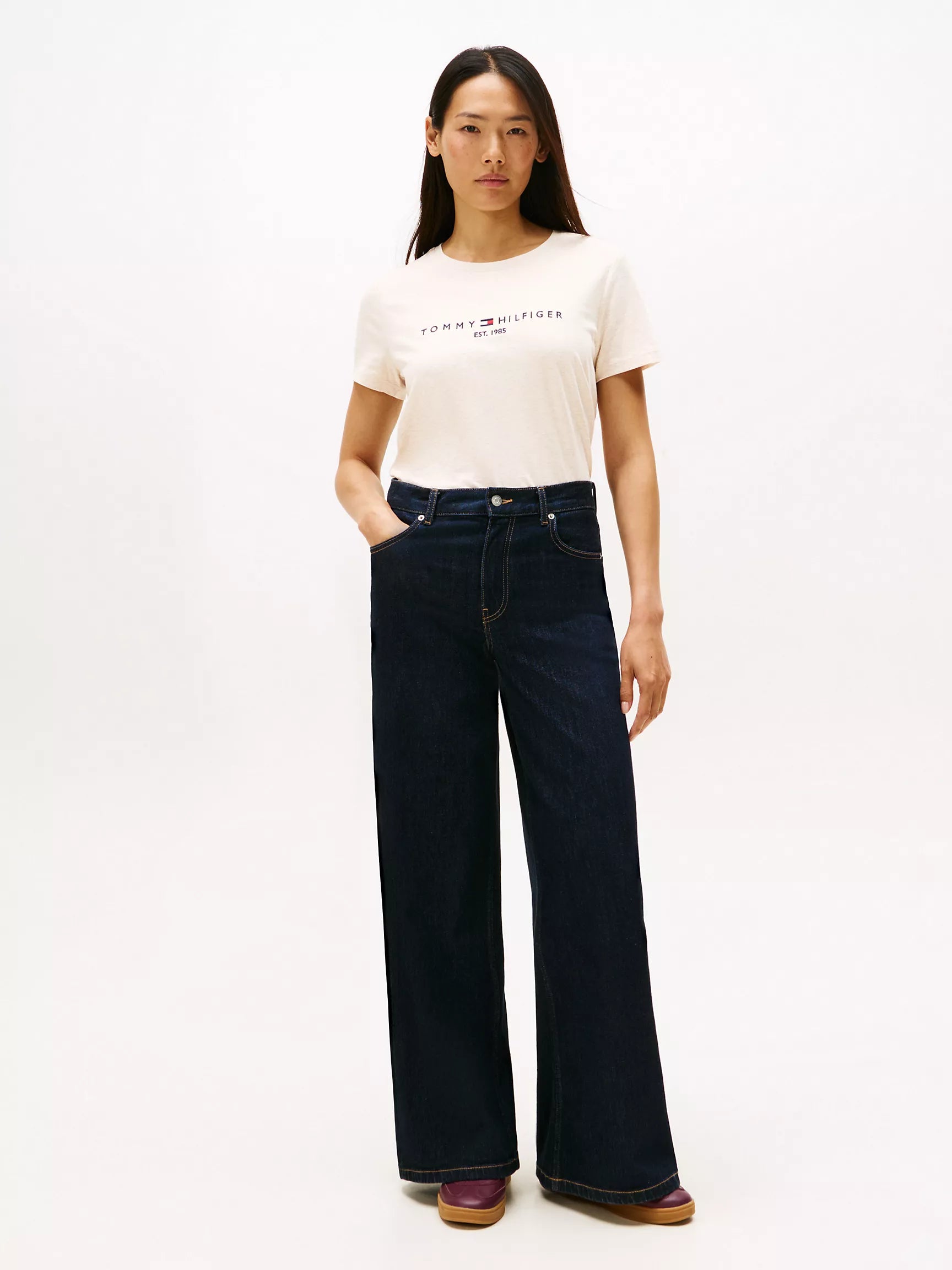 Womens' Tommy Embroidered Tommy Logo T-Shirt/Beige Heather