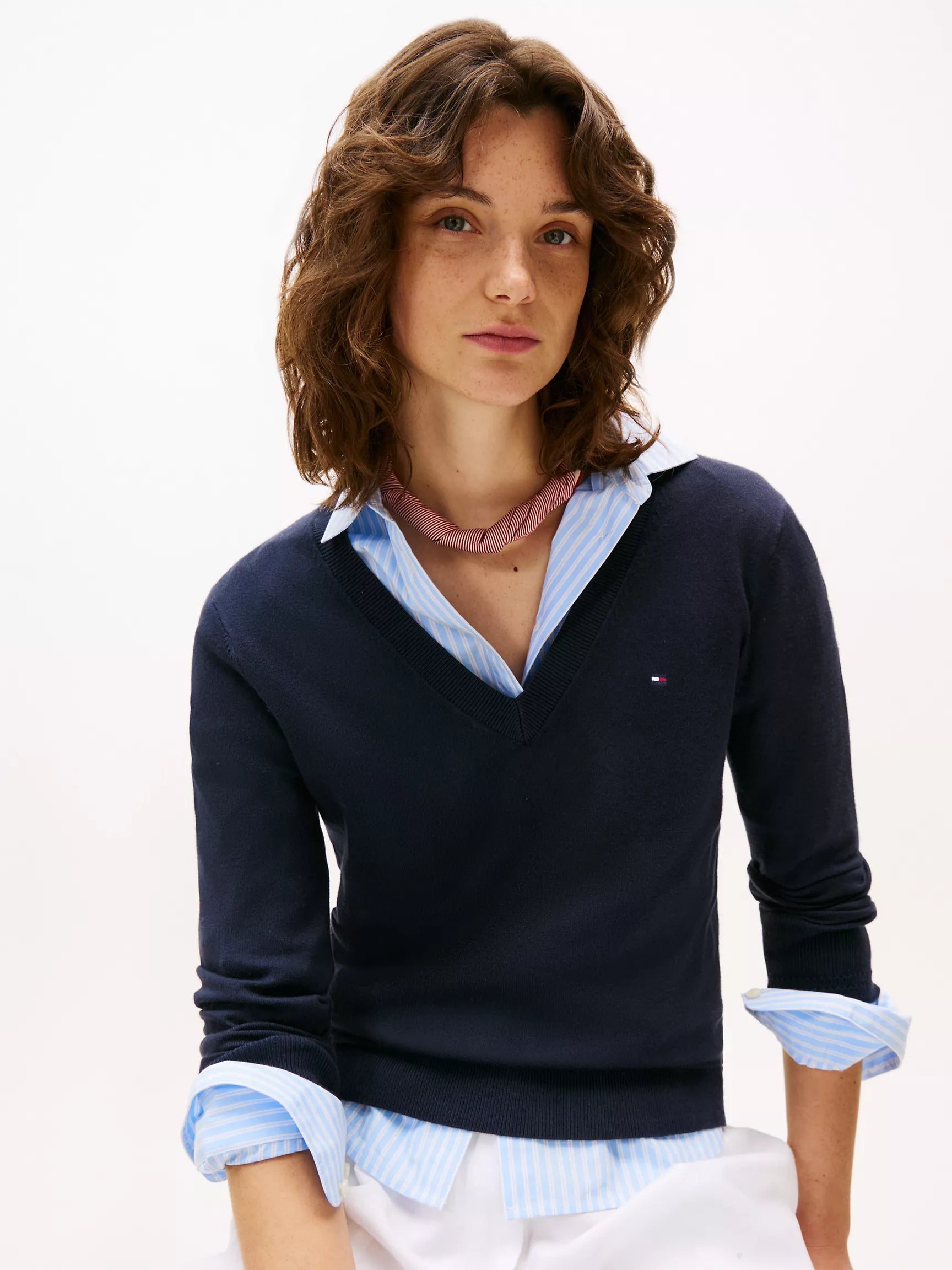 Tommy WOMENS' Viscose-Blend V-Neck Sweater NAVY