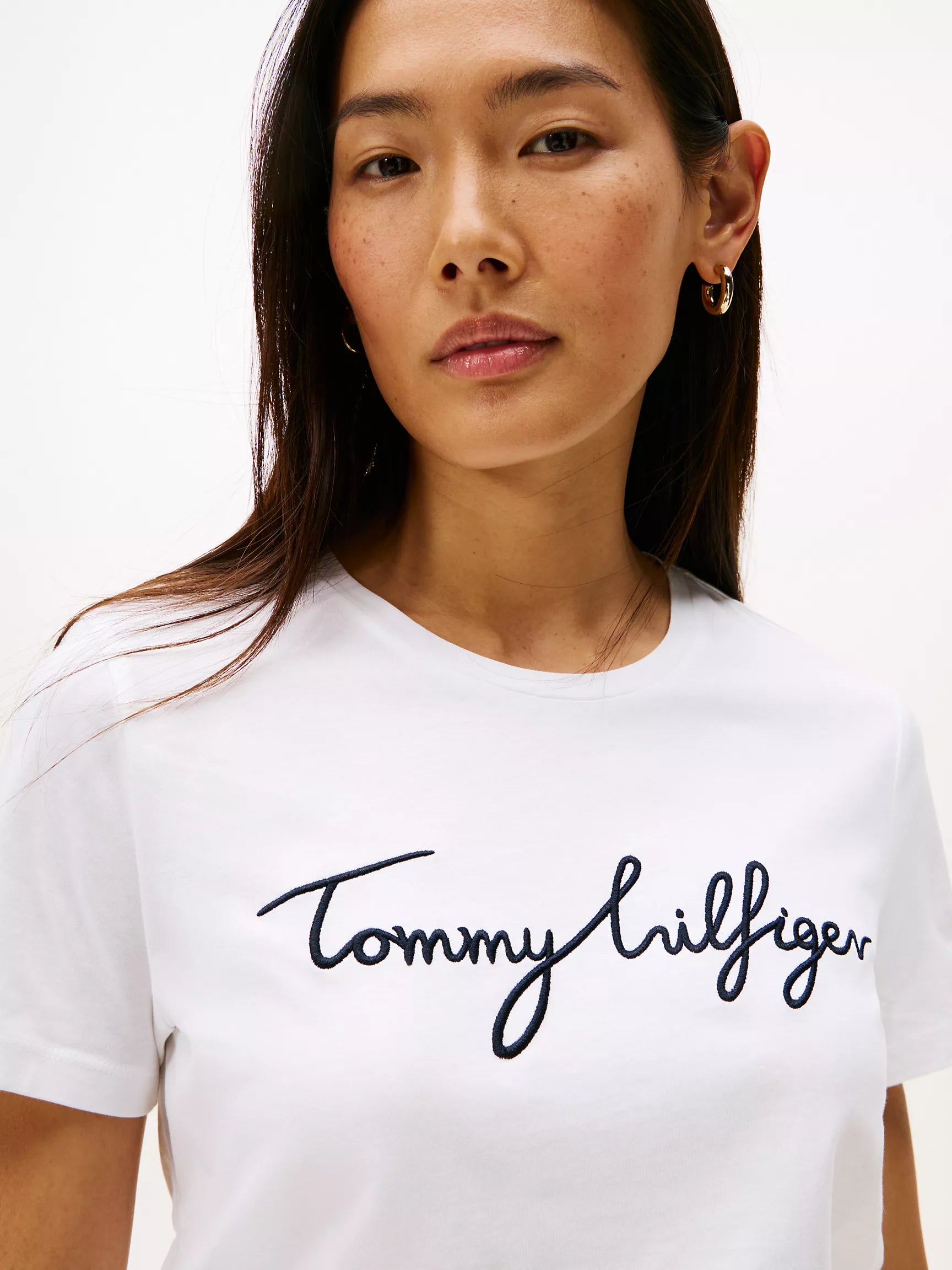 Womens' TOMMY Embroidered Signature Crewneck T-Shirt / WHITE