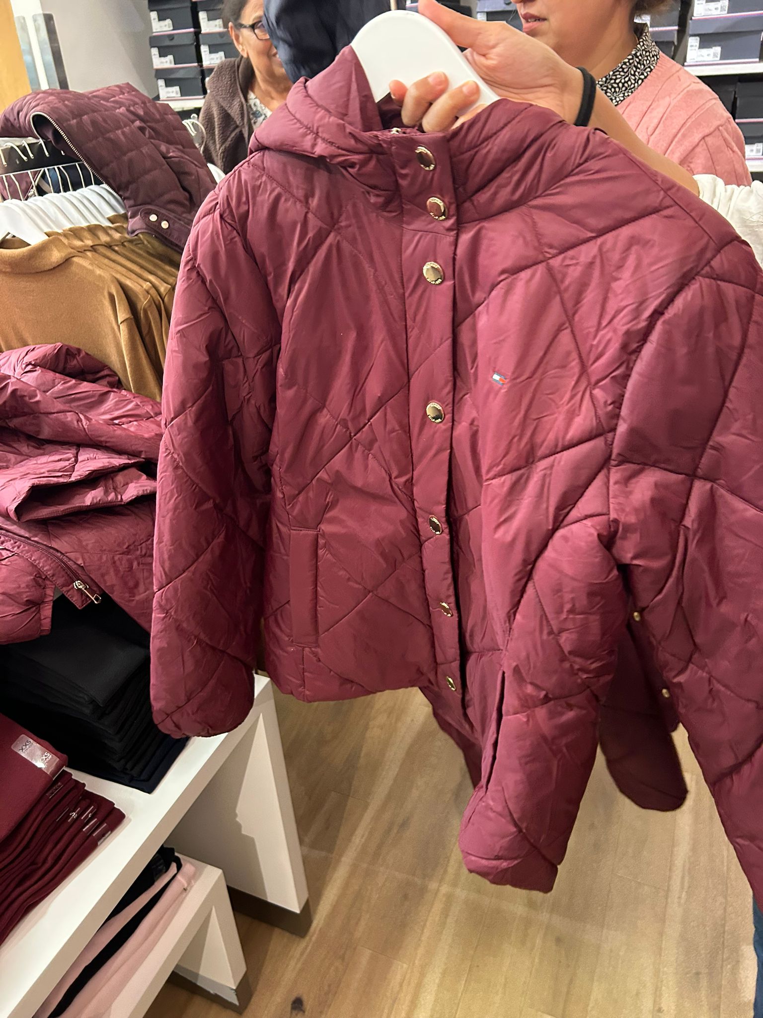 TOMMY WOMENS' Lightweight Hooded Padded Quilted Jacket Burgundy