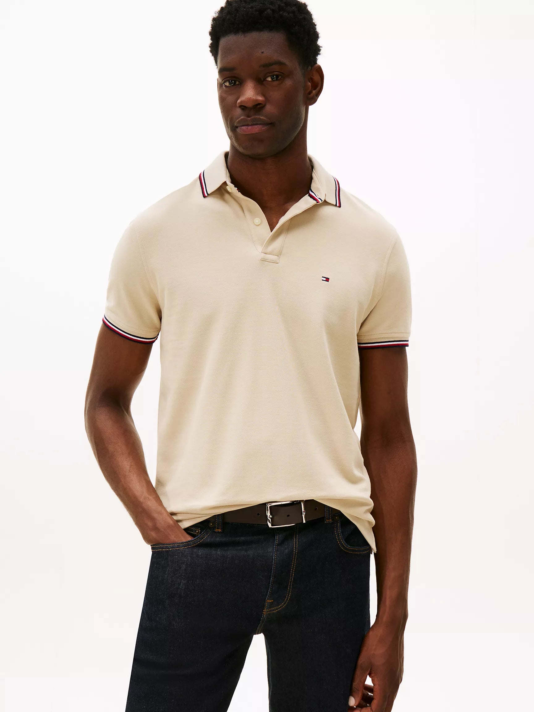 Tommy Mens' Regular Fit Tommy Wicking Polo/ Classic Beige