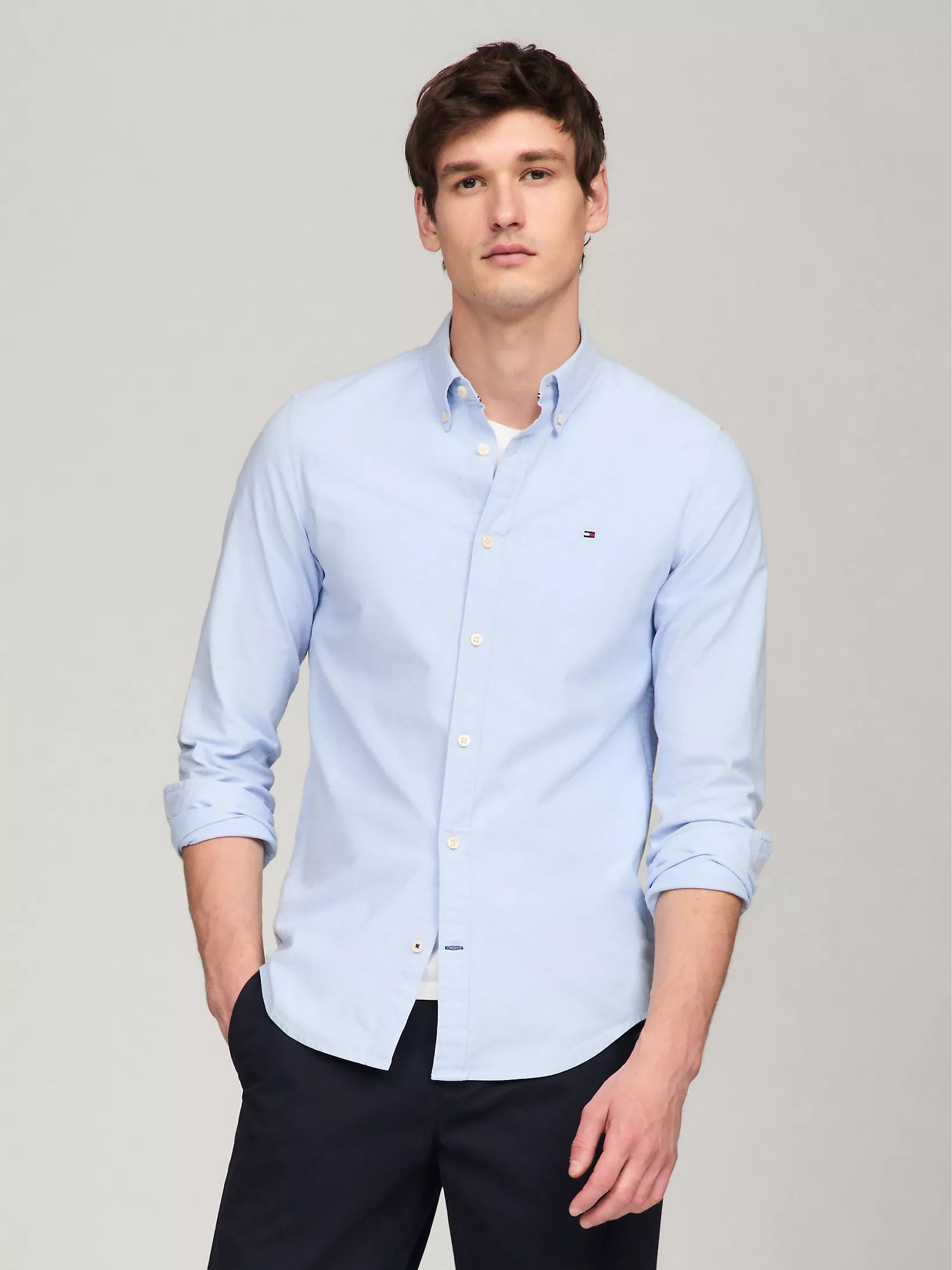 Tommy Mens' Slim Fit Oxford Shirt