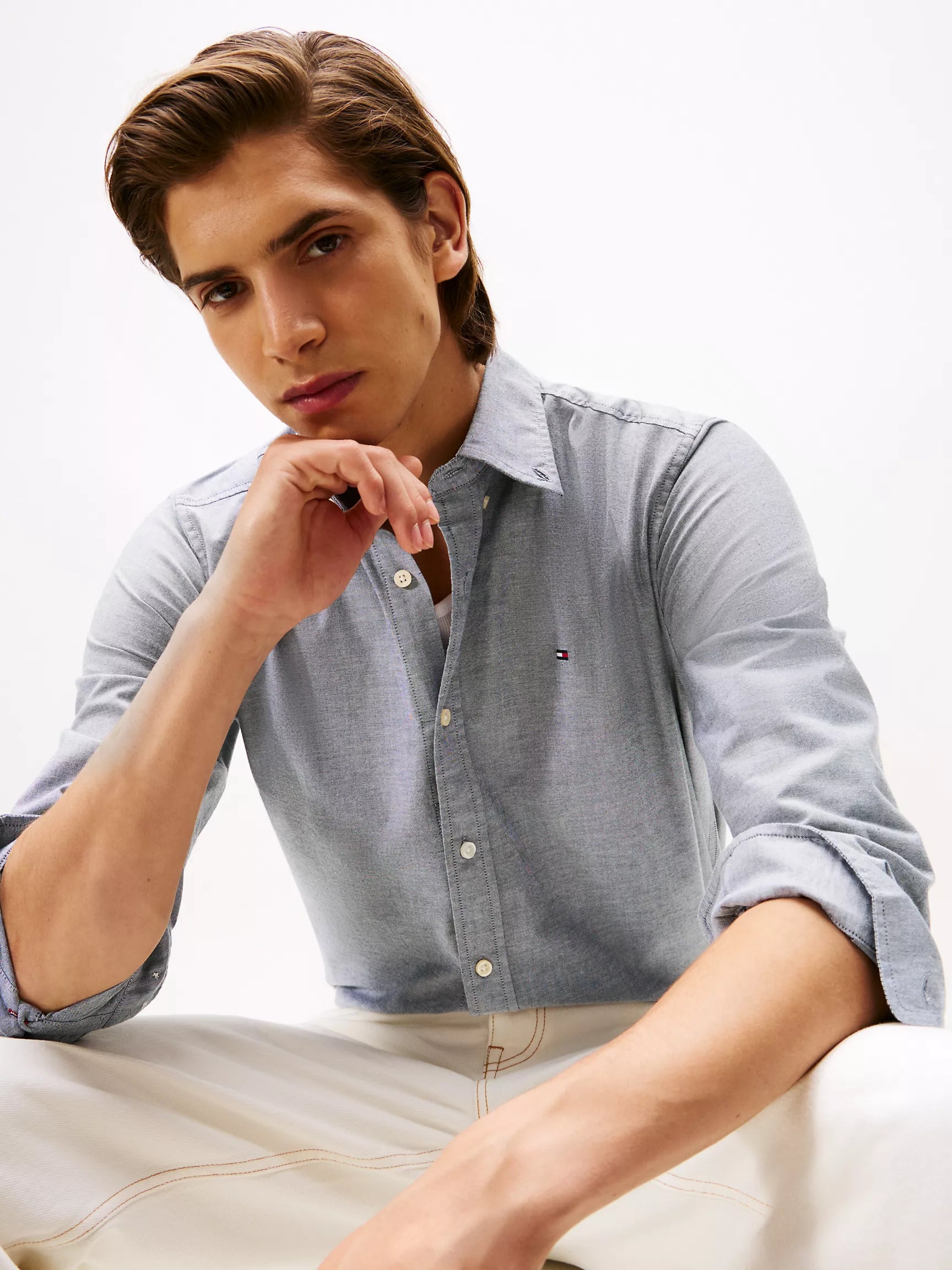 Tommy Mens' Regular Fit Stretch Oxford Shirt/ Faded Chambray Blue