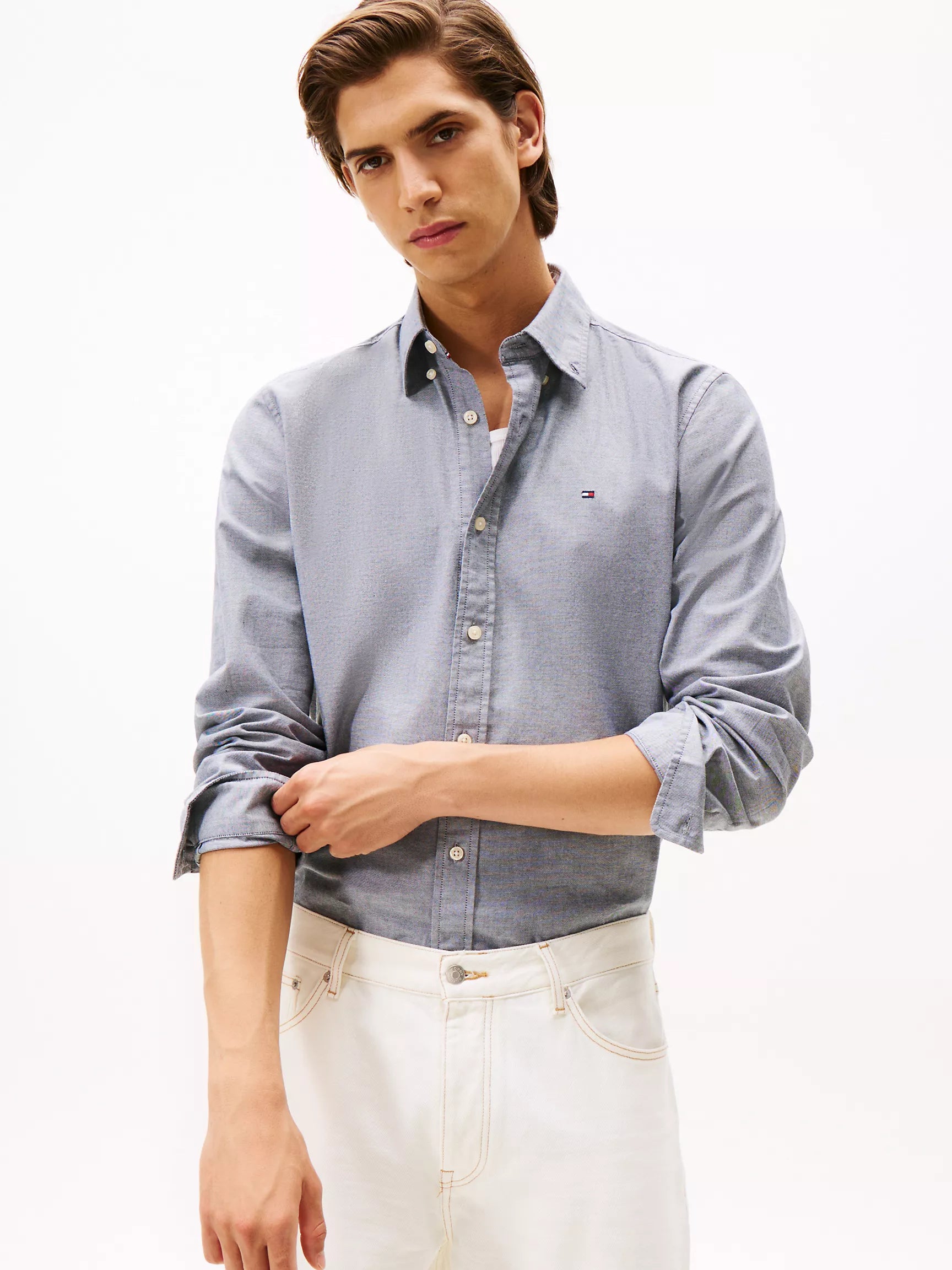 Tommy Mens' Regular Fit Stretch Oxford Shirt/ Faded Chambray Blue