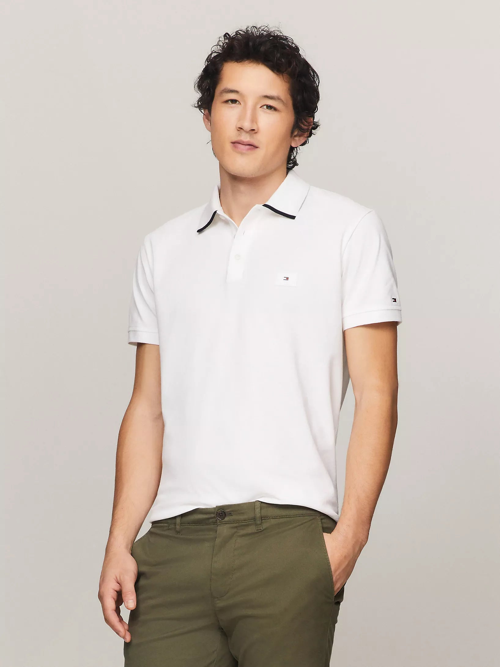 Tommy Mens' Under Collar Logo Regular Fit Polo