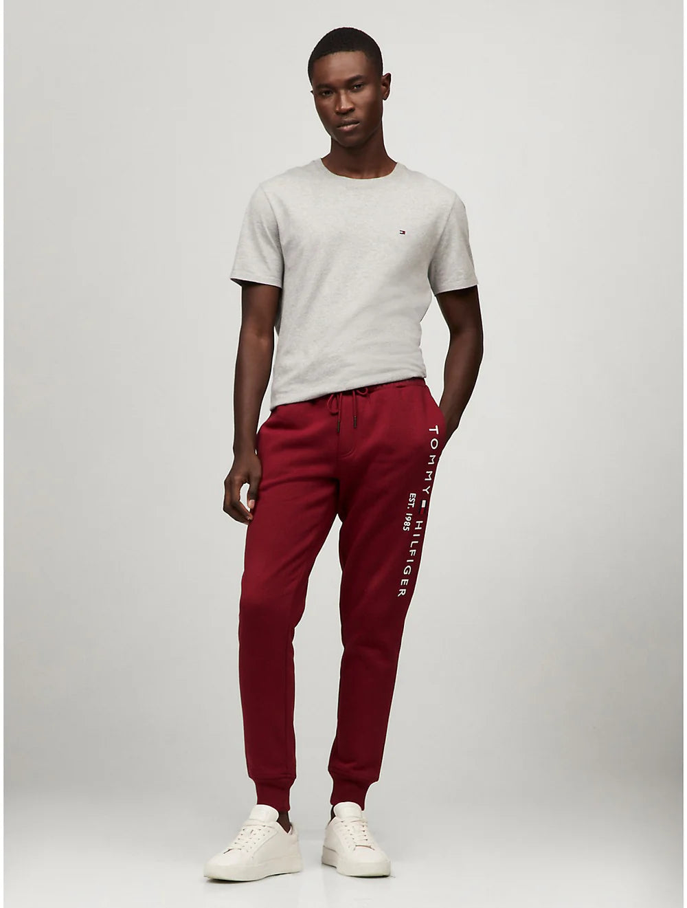 TOMMY MEN Embroidery Logo Cuffed Joggers