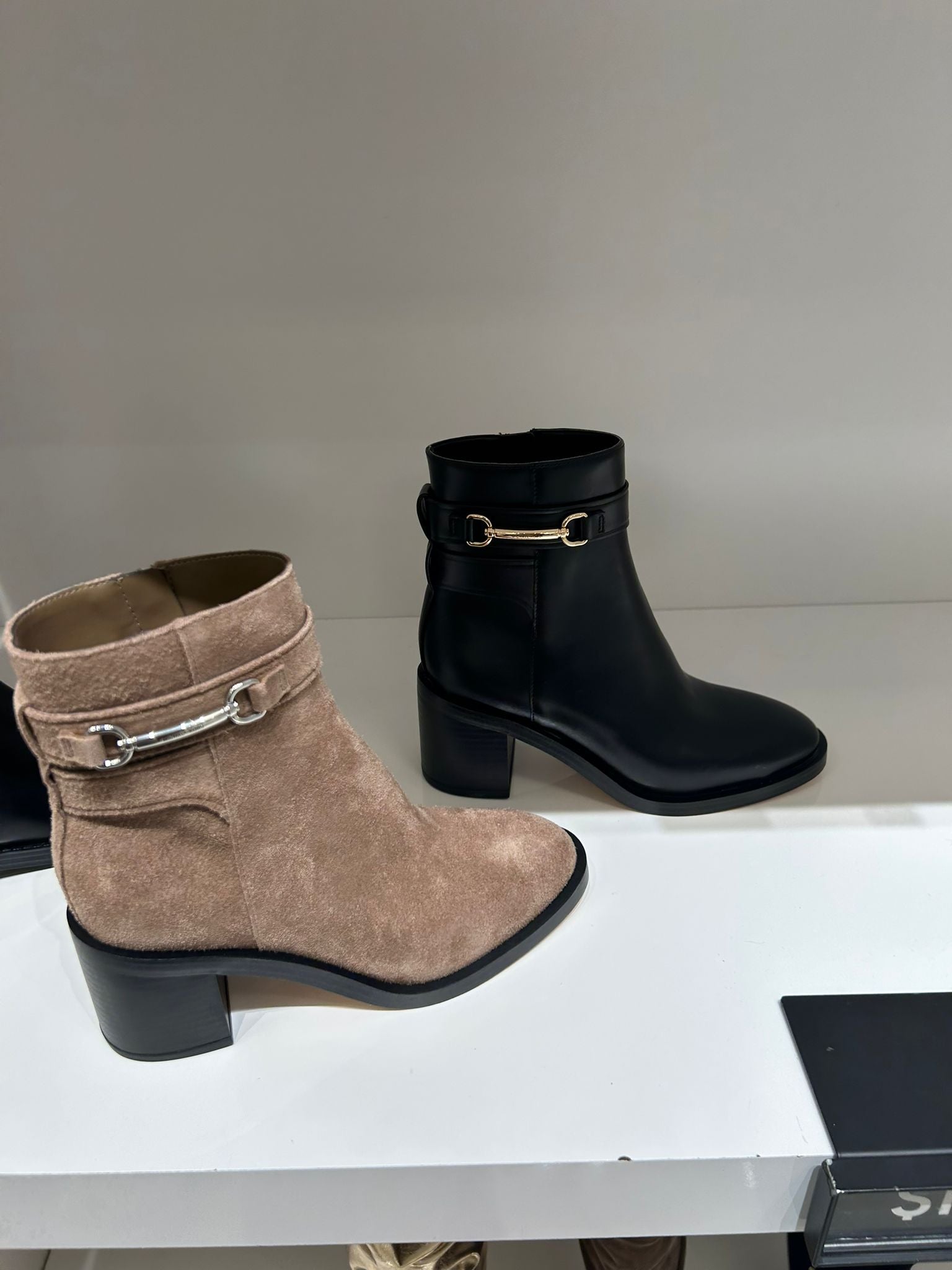 Michael Kors WOMENS' Carson Suede Boot DRIFTWOOD