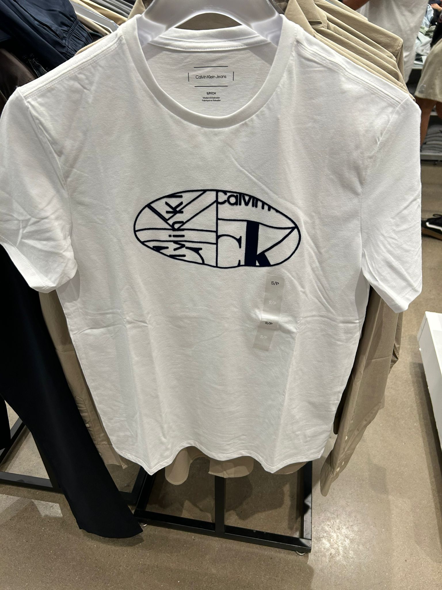 Calvin Klein Mens' Oval Logo Graphic Classic Crewneck T-Shirt