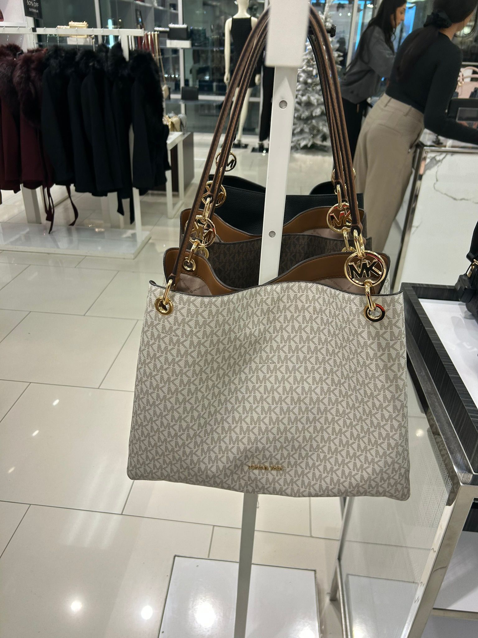 Women's Michael Kors Kensington Large Signature Logo Tote Bag VANILLA/ACORN