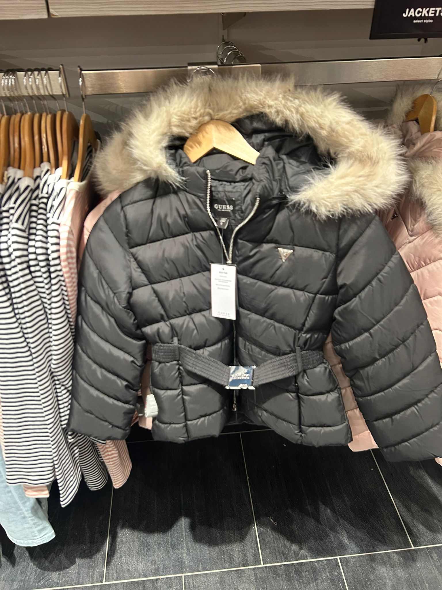 Guess Girls Evelyn Matte Puffer Jacker (7-14) Black