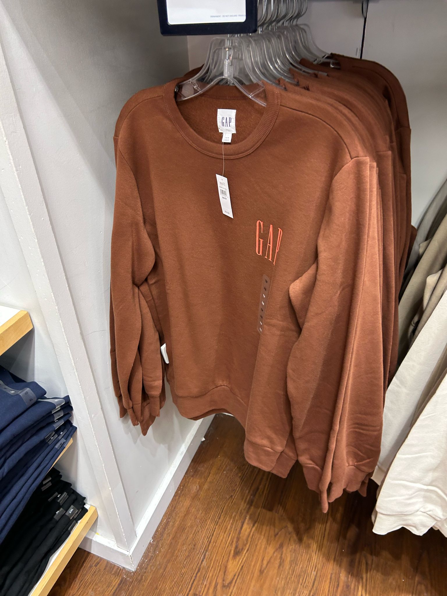 WOMEN Gap Logo Sweatshirt/root brown