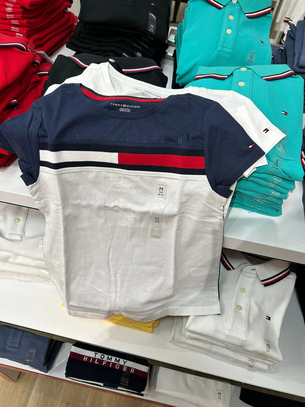 TOMMY HILFIGER GIRLS' Seated Fit Colorblock T-Shirt