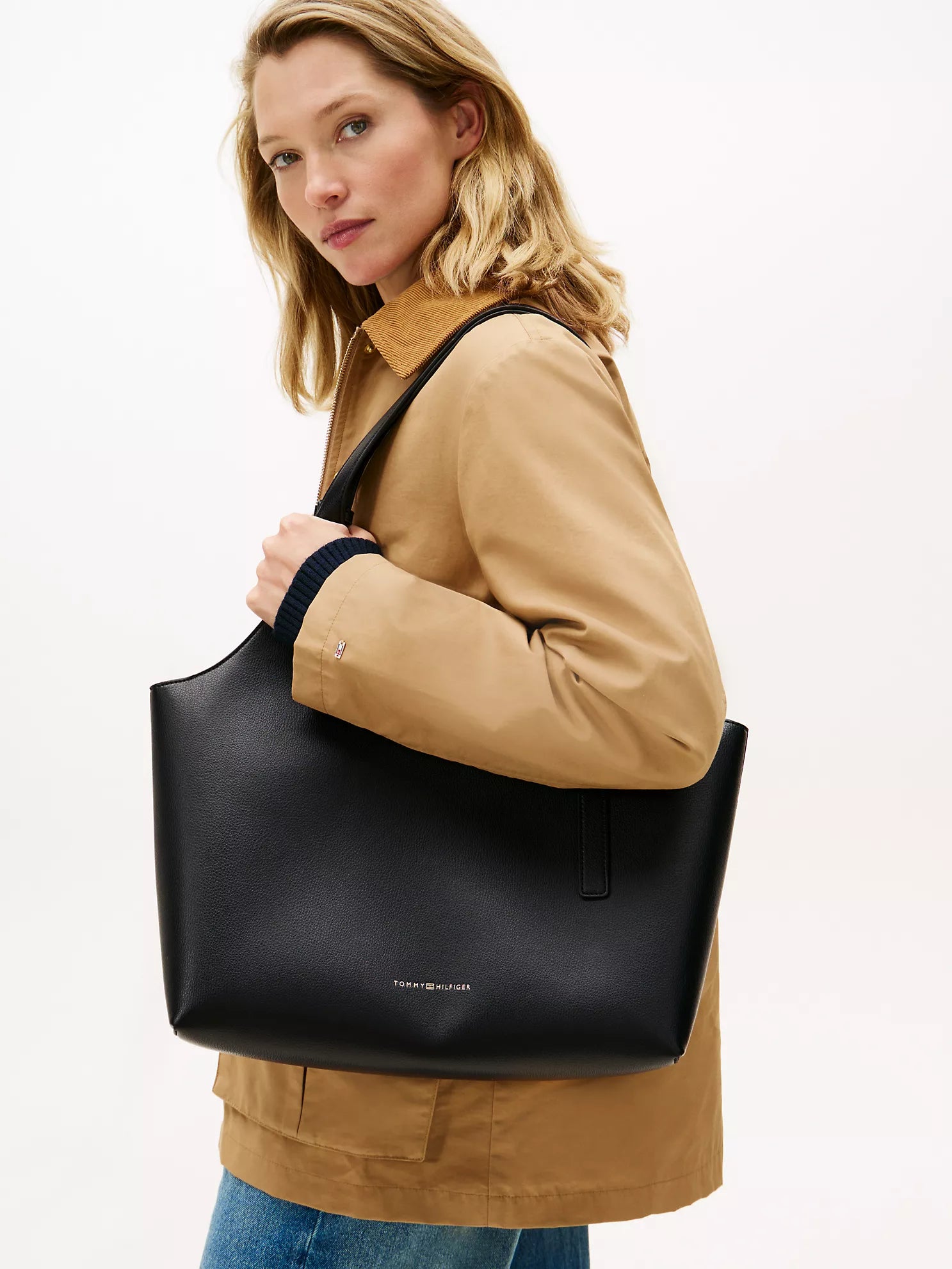 Women's Tommy Metallic Logo Pebbled Tote Bag