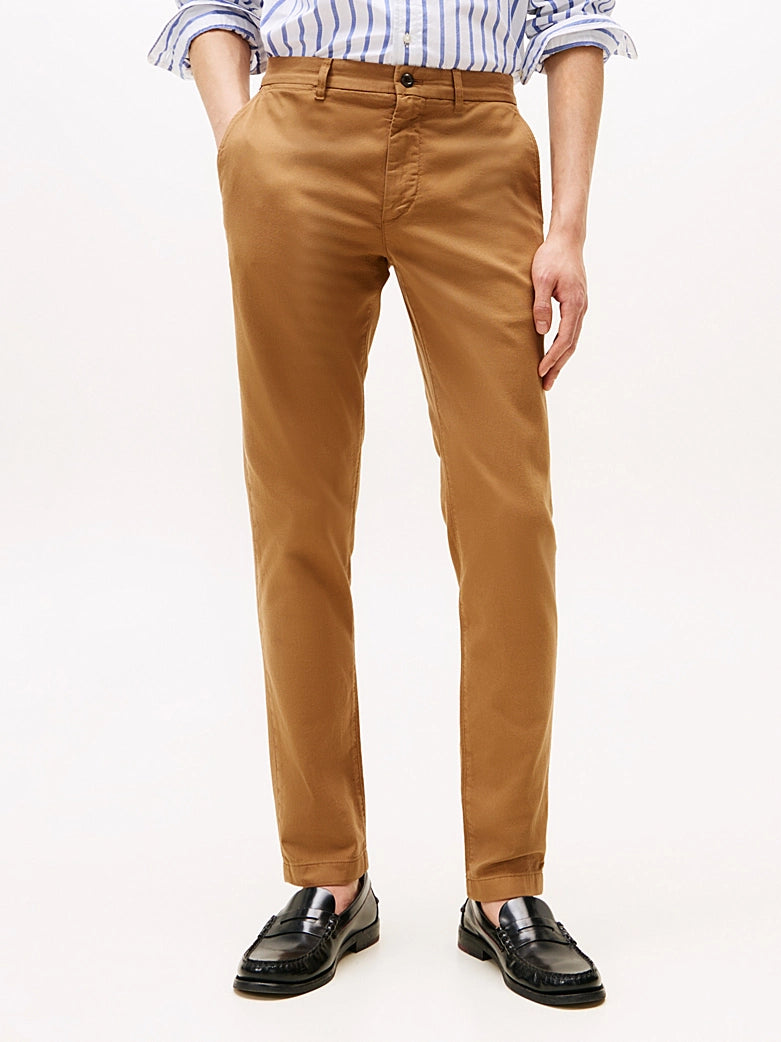 Tommy Men Bleecker Slim Chinos