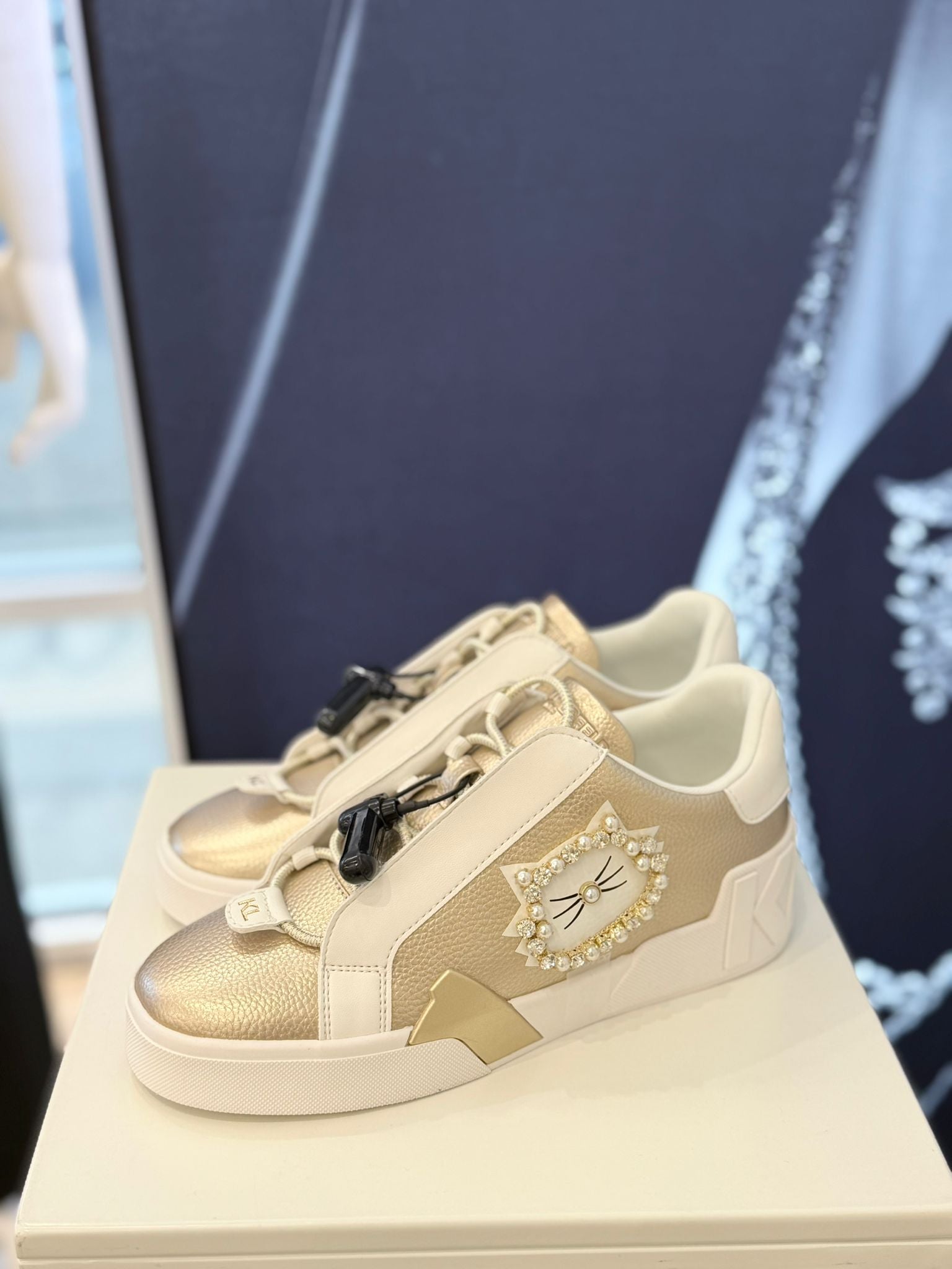 Karl MADISYN SLIP ON SNEAKER-Gold/White