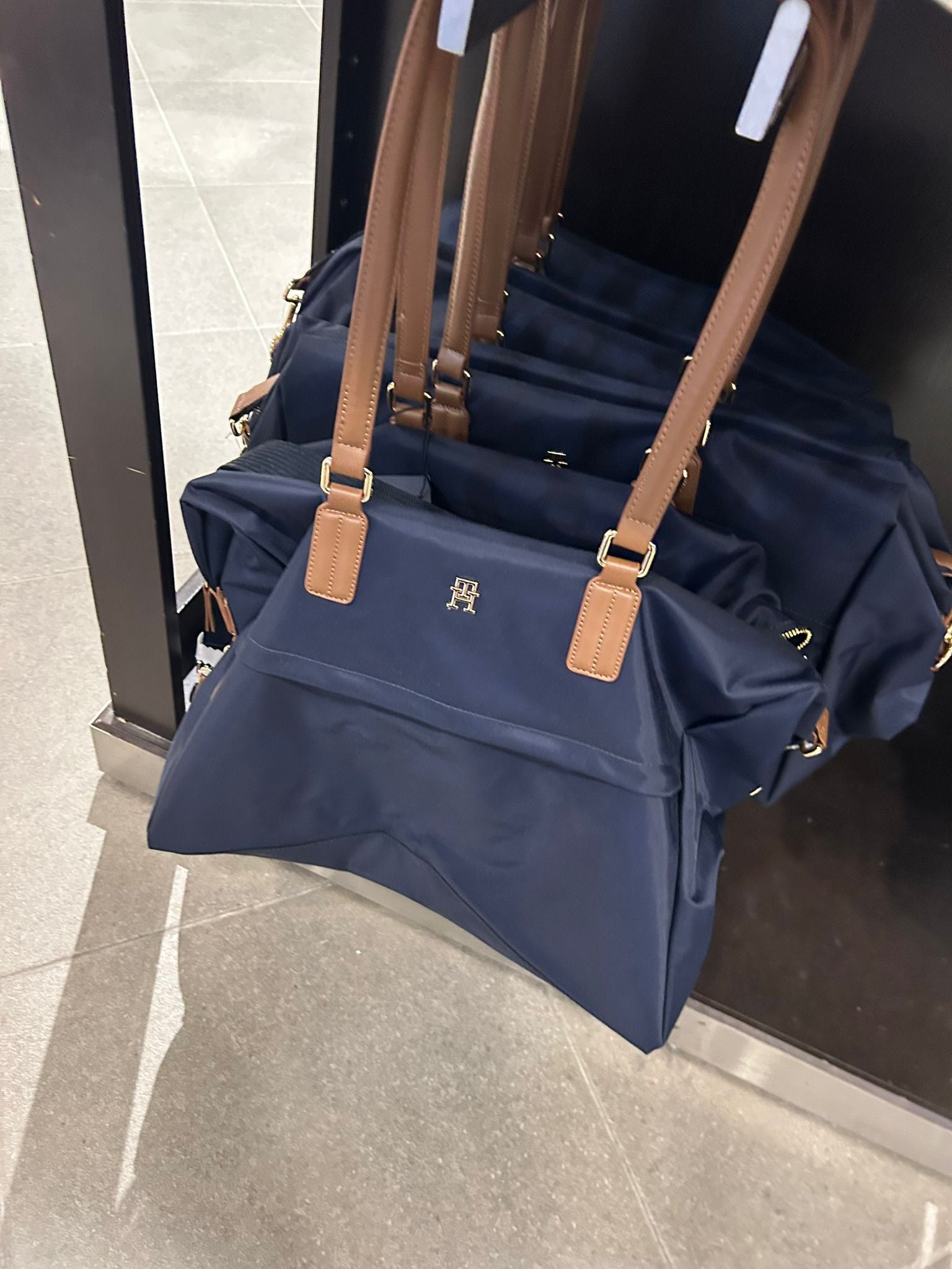 Tommy Hilfiger Popette Tote Bag-Off White (Copy)