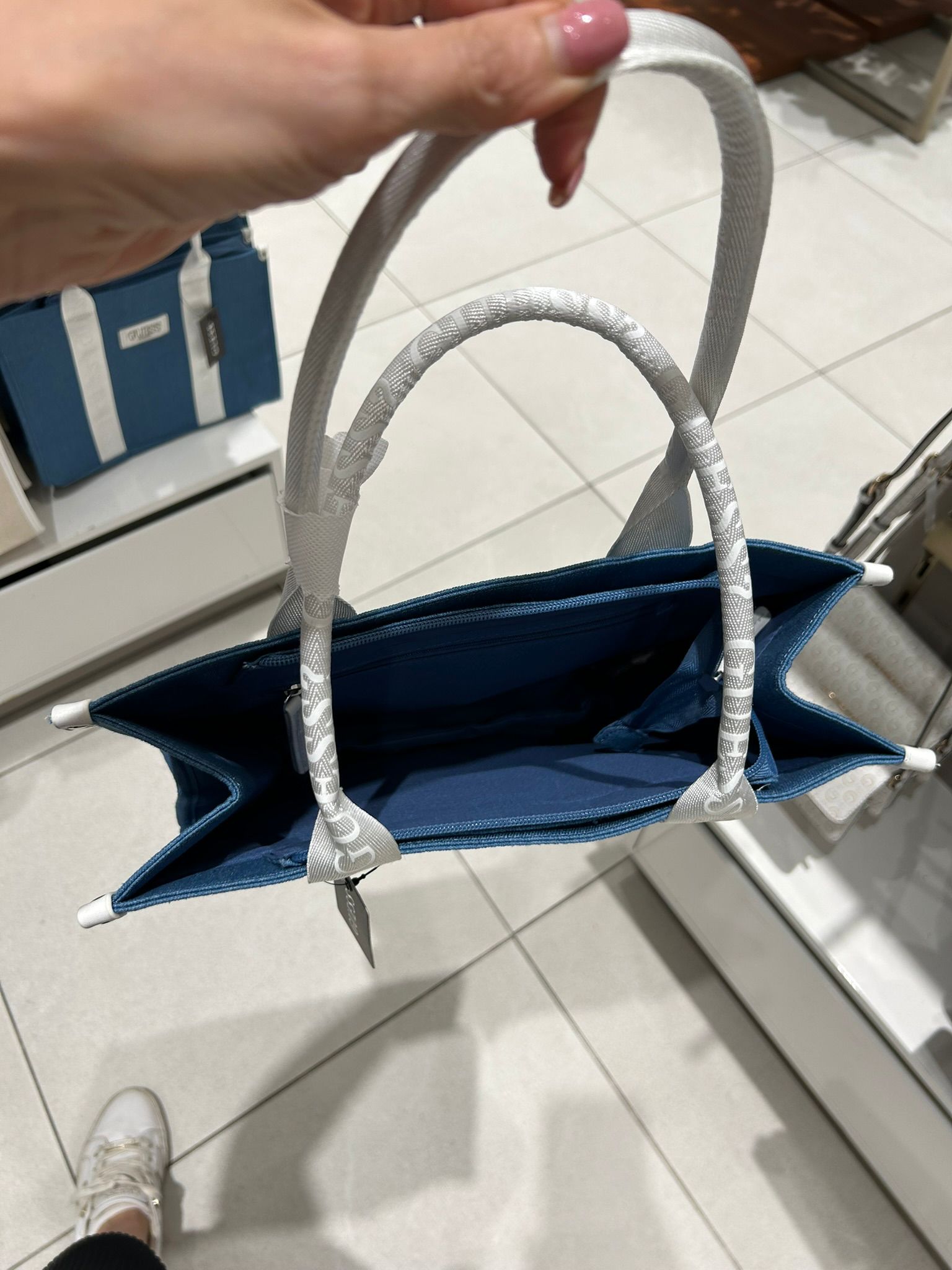 Guess woven straw-style tote Shopper Bag-Blue