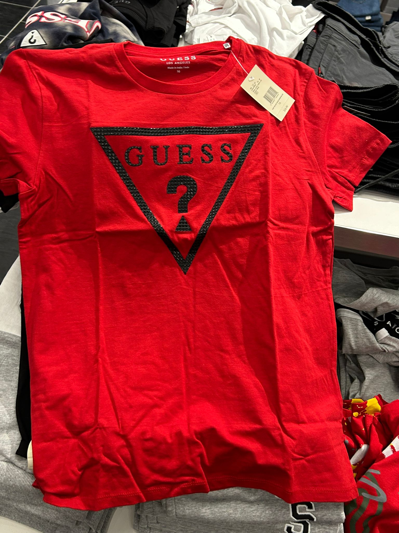 Guess Triangle Logo T-shirt-Red