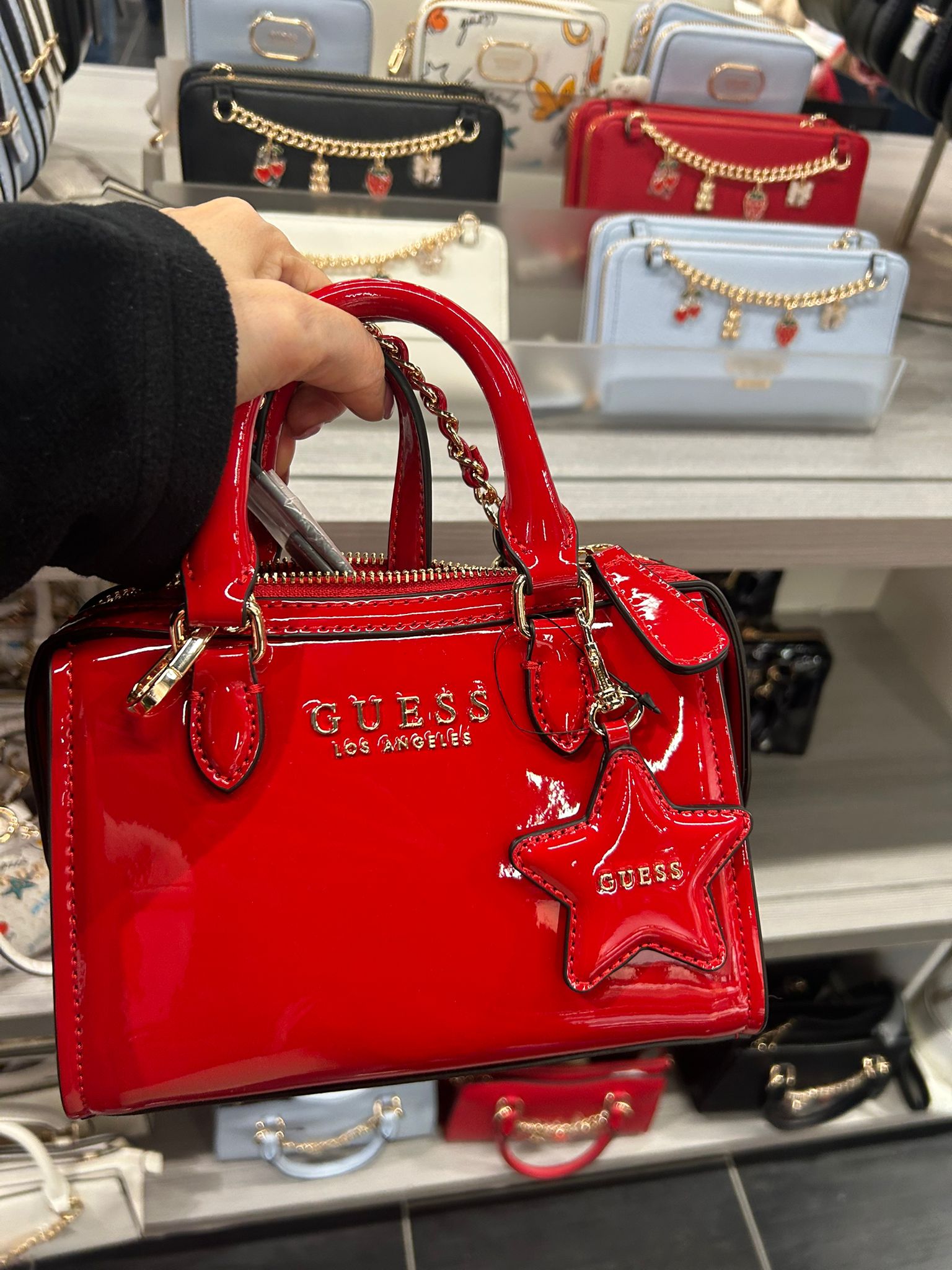 Guess Los Angeles Arnela Glossy With Star Shaped Logo Charm-Red