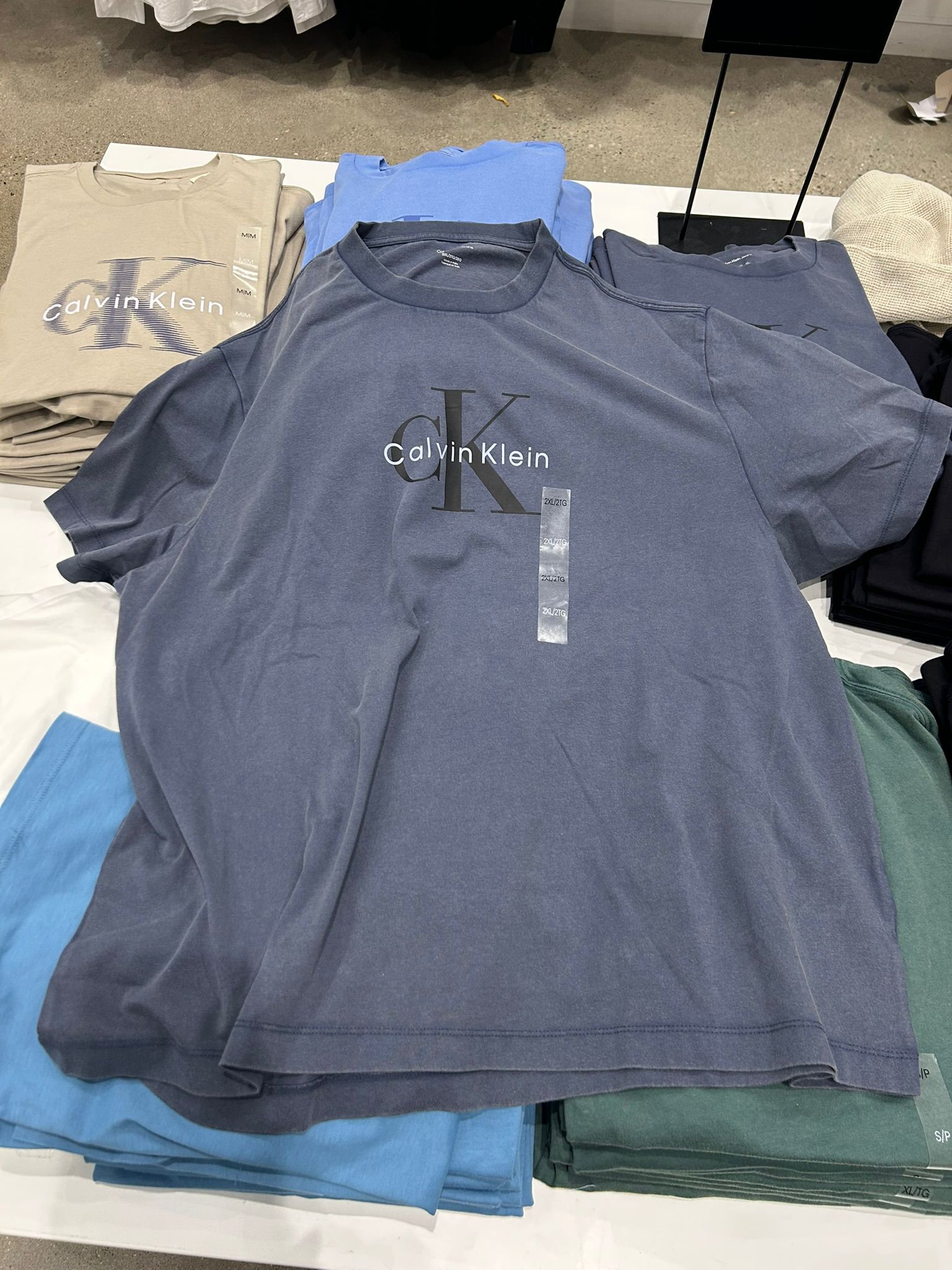 Calvin Klein Men's Jeans crew neck Tee-Blue