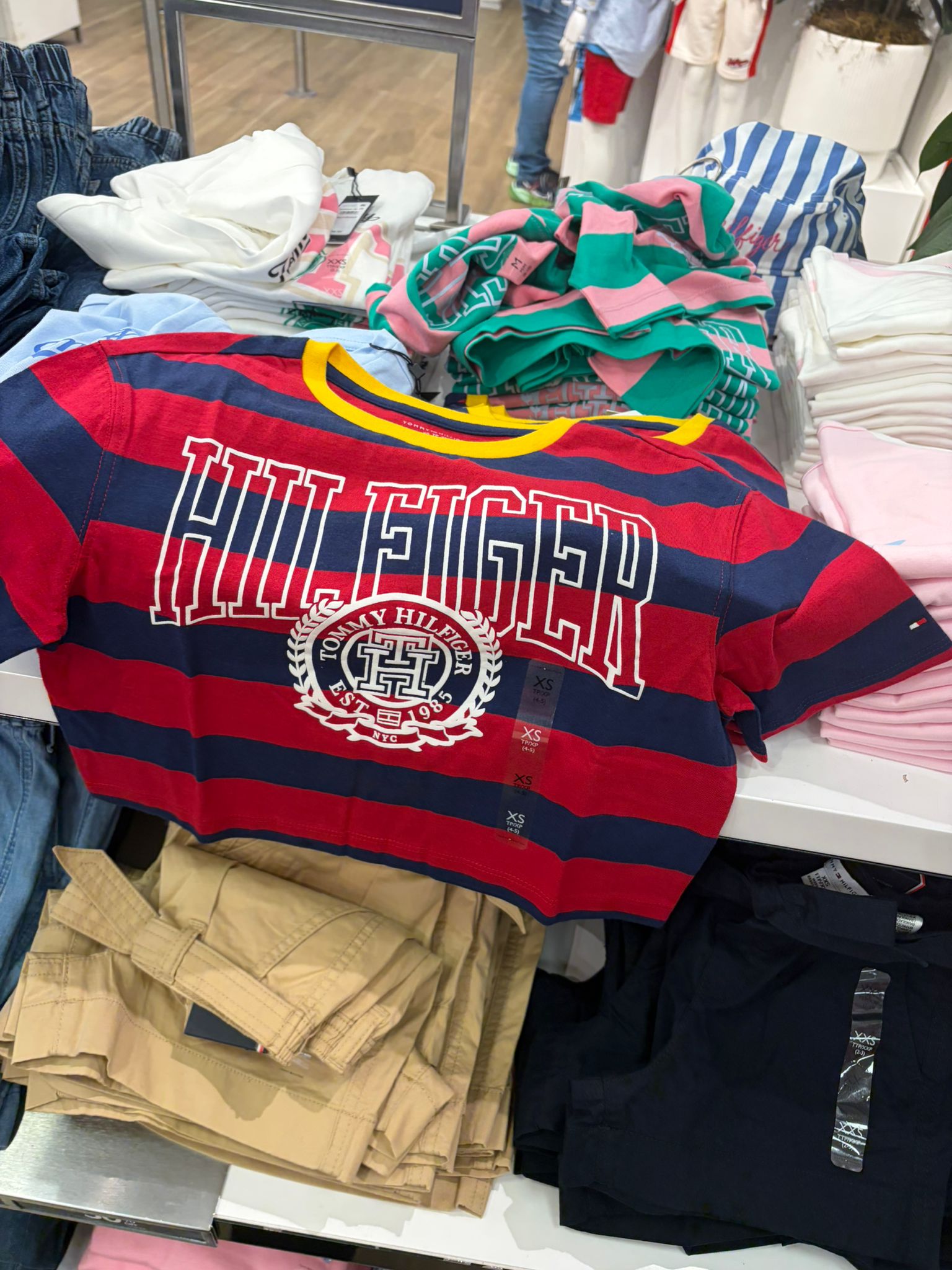 Tommy Hilfiger Girls' Logo Jersey Crew Neck T-Shirt-Red/Navy