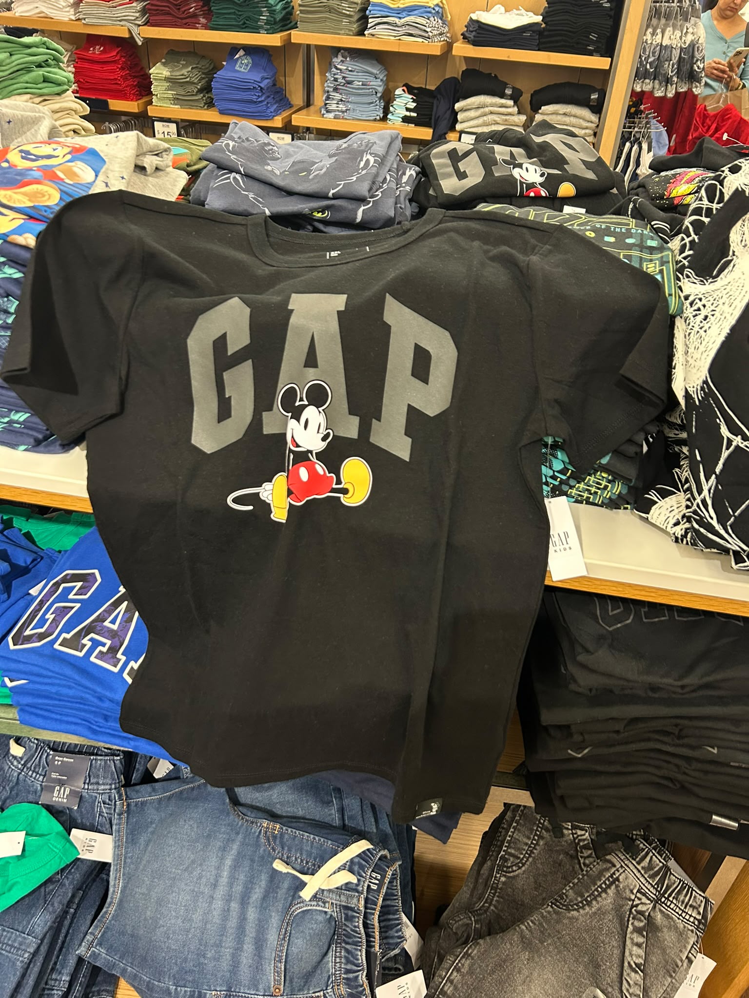 Gap Boys' × Disney Everyday Soft Graphic T-Shirt-Disney Family Chino