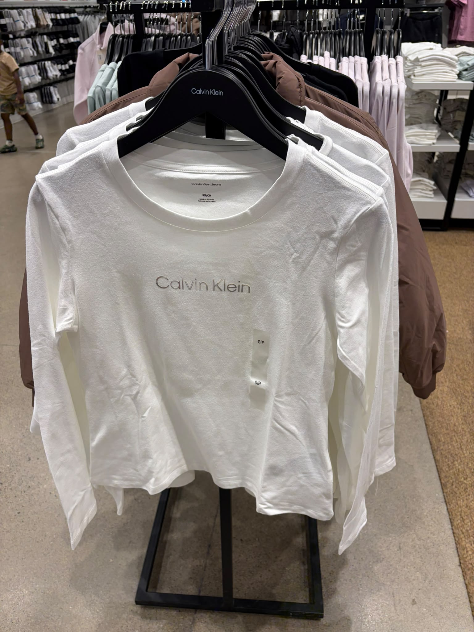 Calvin Klein Jeans Women's Standard Logo Slim Long Sleeve T-Shirt-White