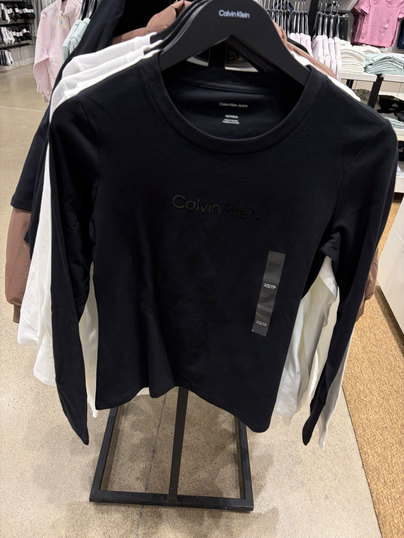 Calvin Klein Jeans Women's Standard Logo Slim Long Sleeve T-Shirt-Black