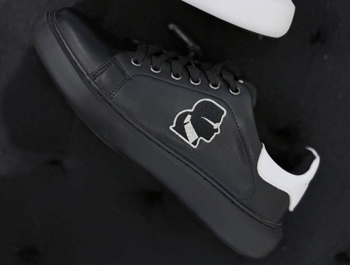 Karl Lagerfeld Paris Men's Everyday Essential Leather Sneaker- Black