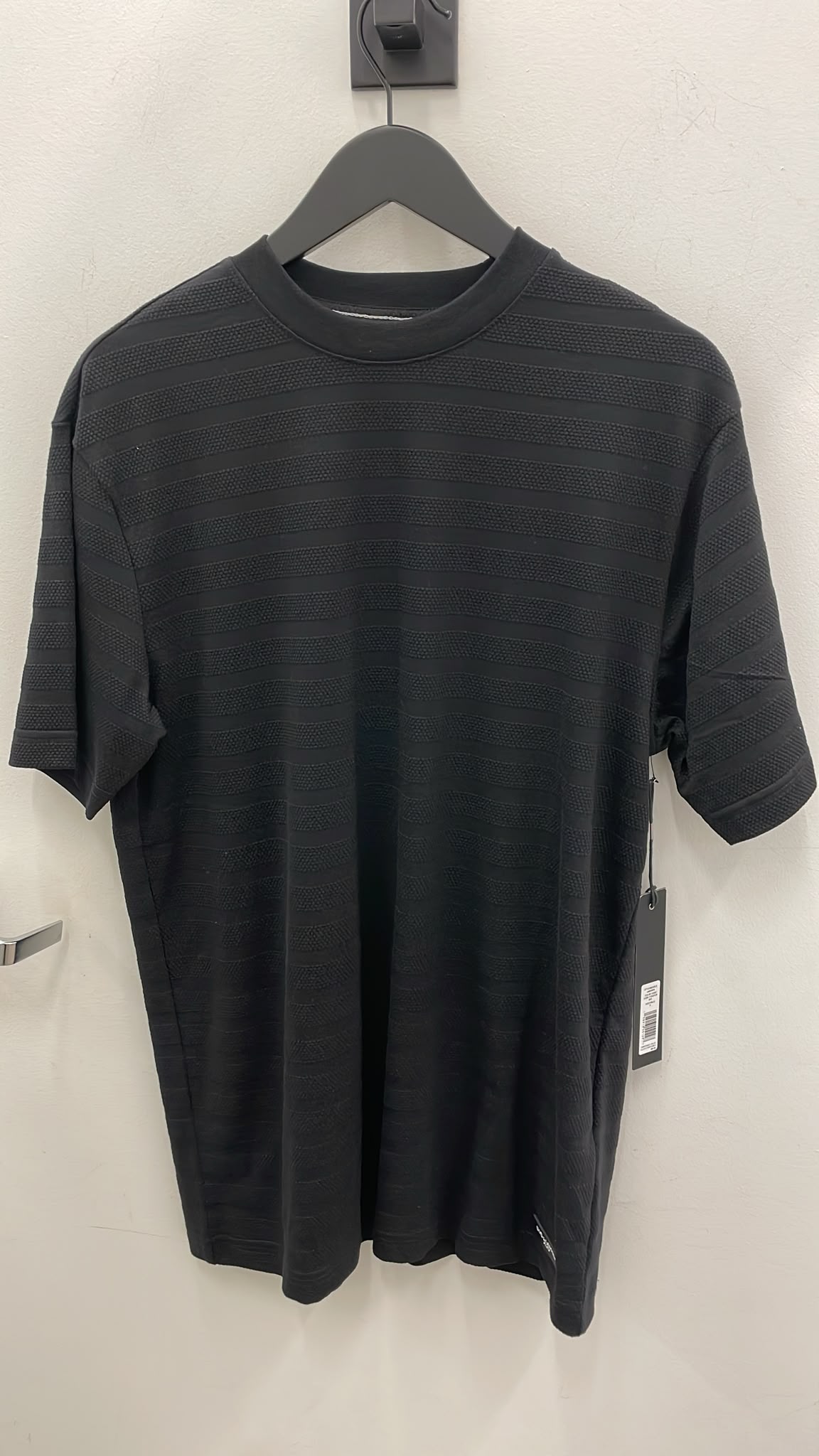 Karl Lagerfeld Paris Men's Black Textured Crew Neck T-Shirt- Black
