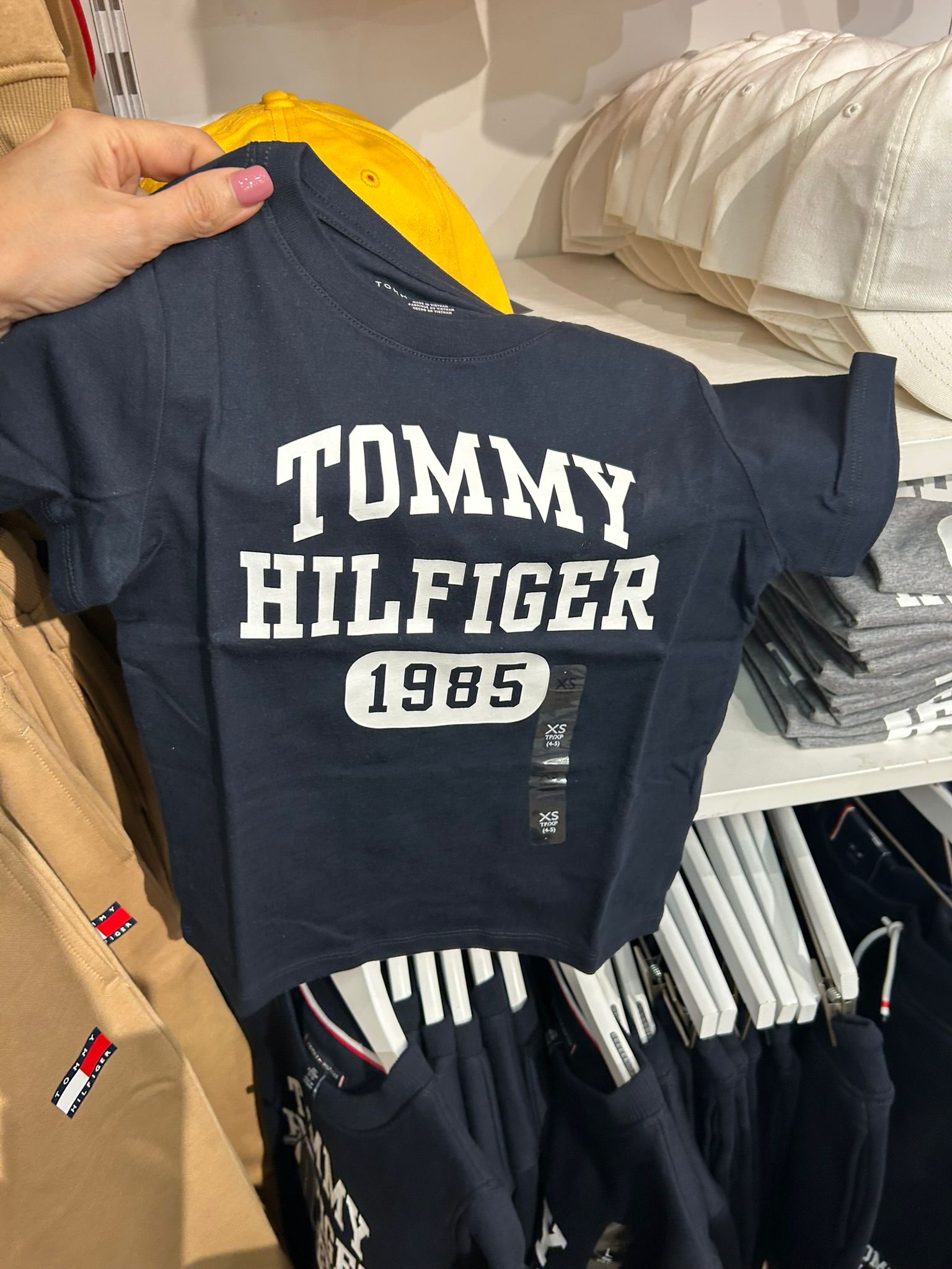 Tommy Hilfiger Kids' Varsity Logo T-Shirt Boys-Black