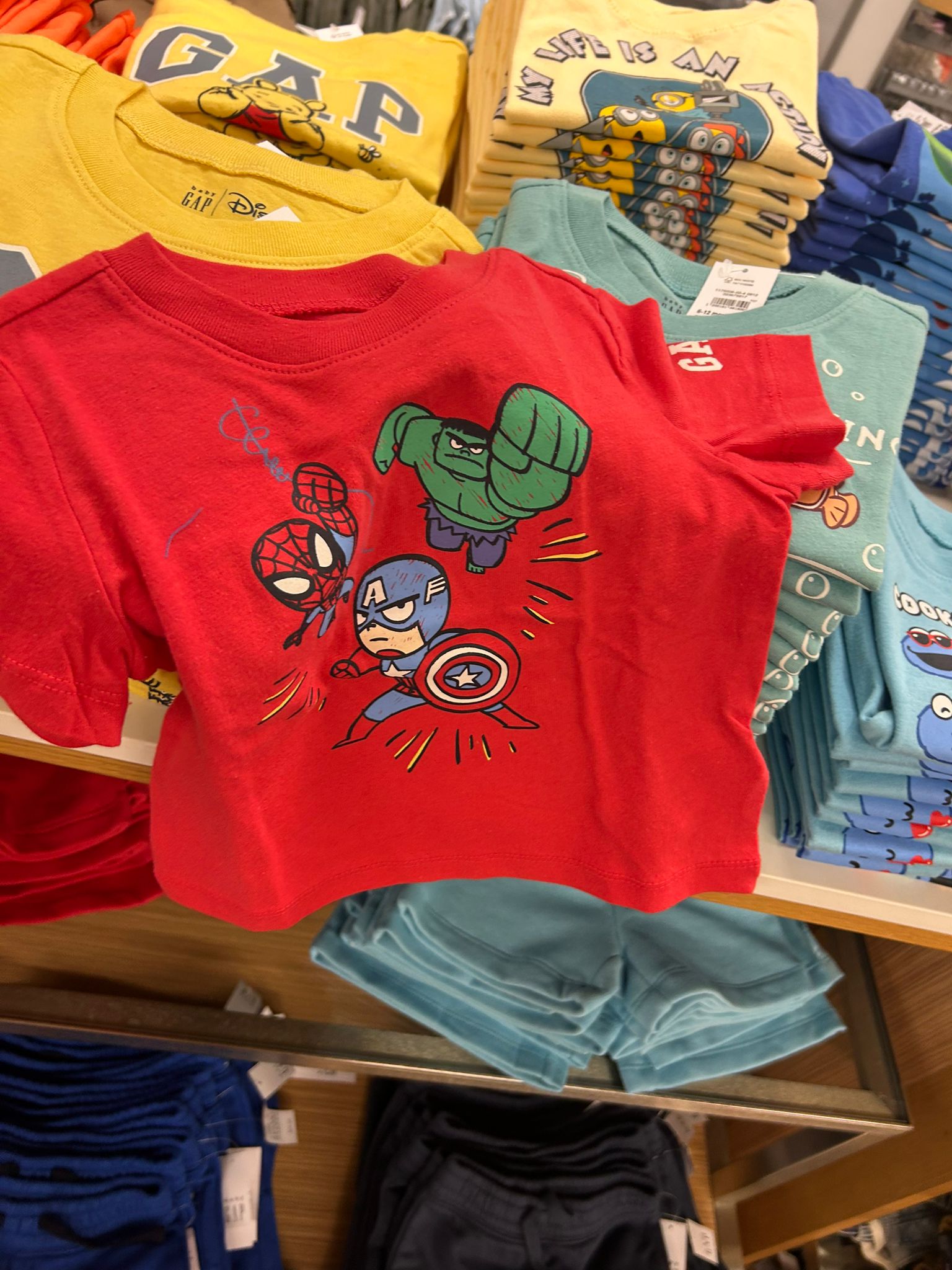 babyGap Marvel Avengers Graphic T-Shirt-Hawaiian Red Captain America Spider Man Hulk