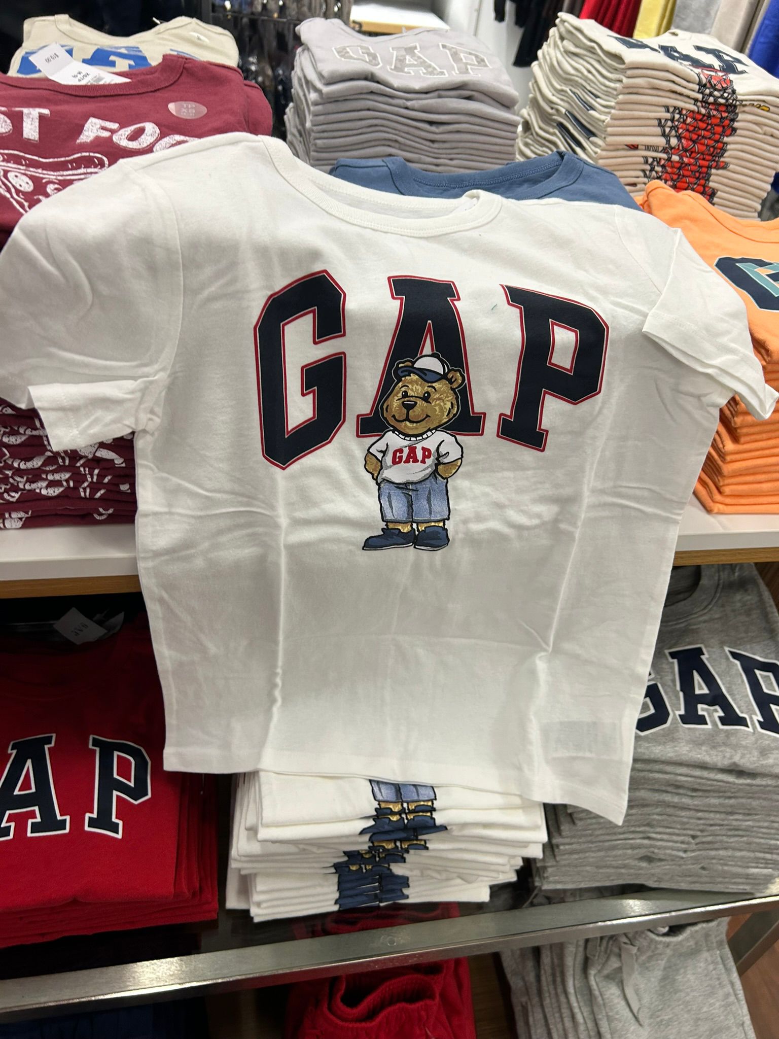 Gap Branan-kun Logo T-Shirt- White