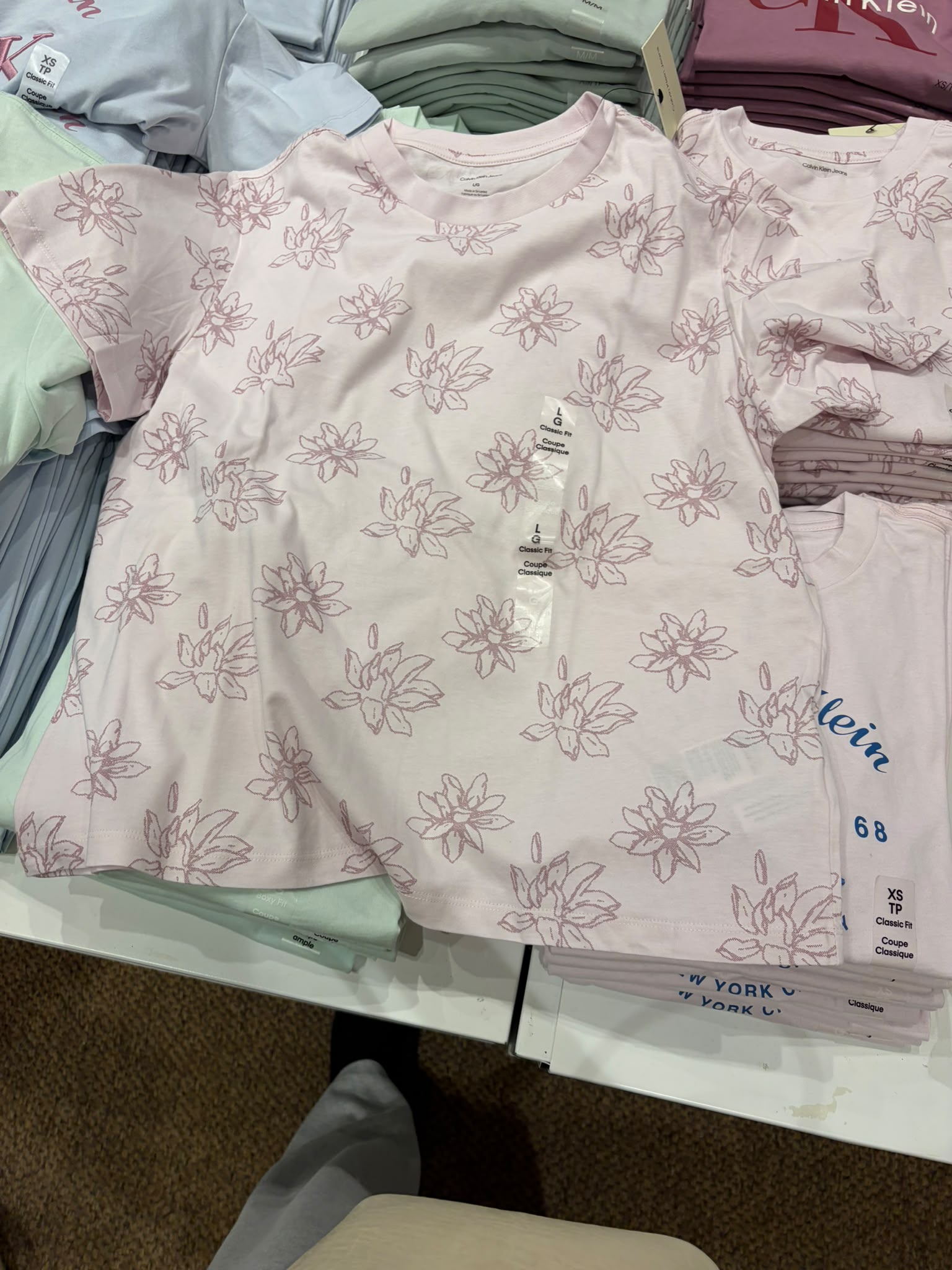 Women's Calvin Klein Jeans Floral Print Classic Fit T-Shirt-Pink