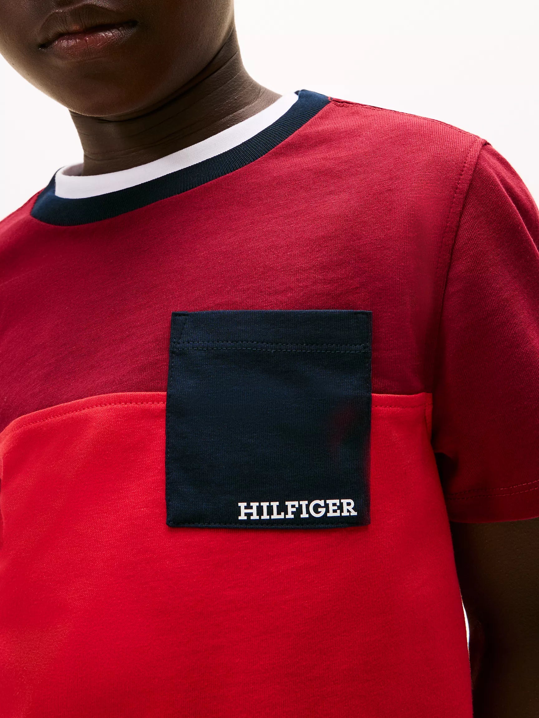 Tommy Boys' Colorblock Pocket T-Shirt/Rouge