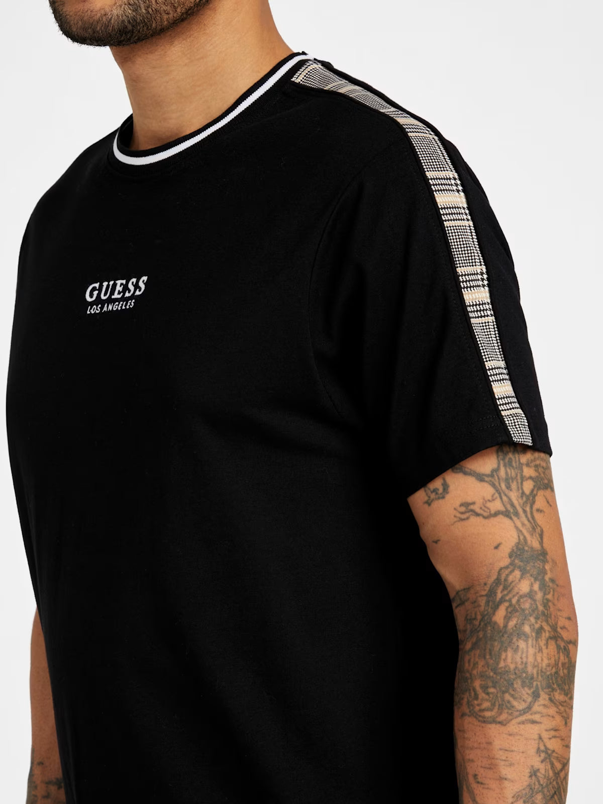 GUESS MENS' Manny Plaid Crewneck Tee BLACK