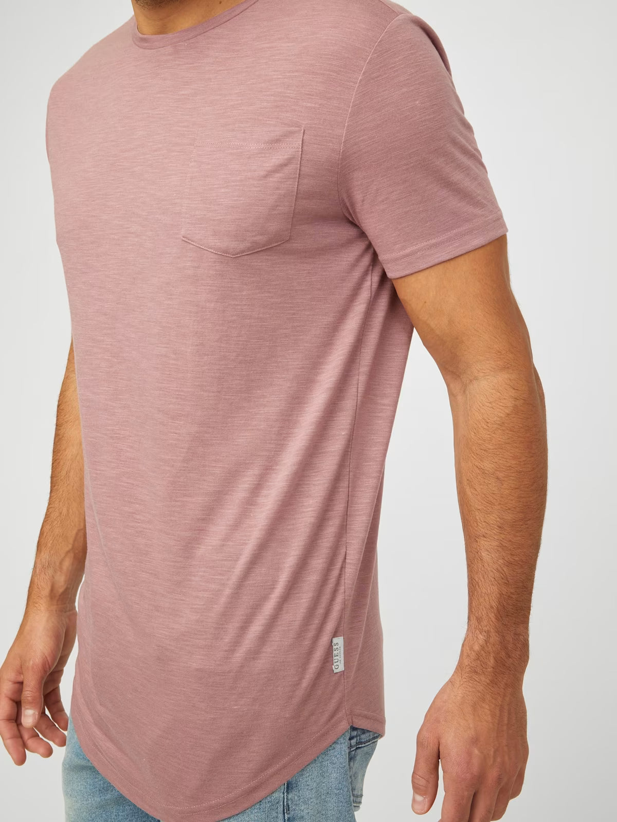 GUESS MENS' Vantor Longline Tee/ Pink