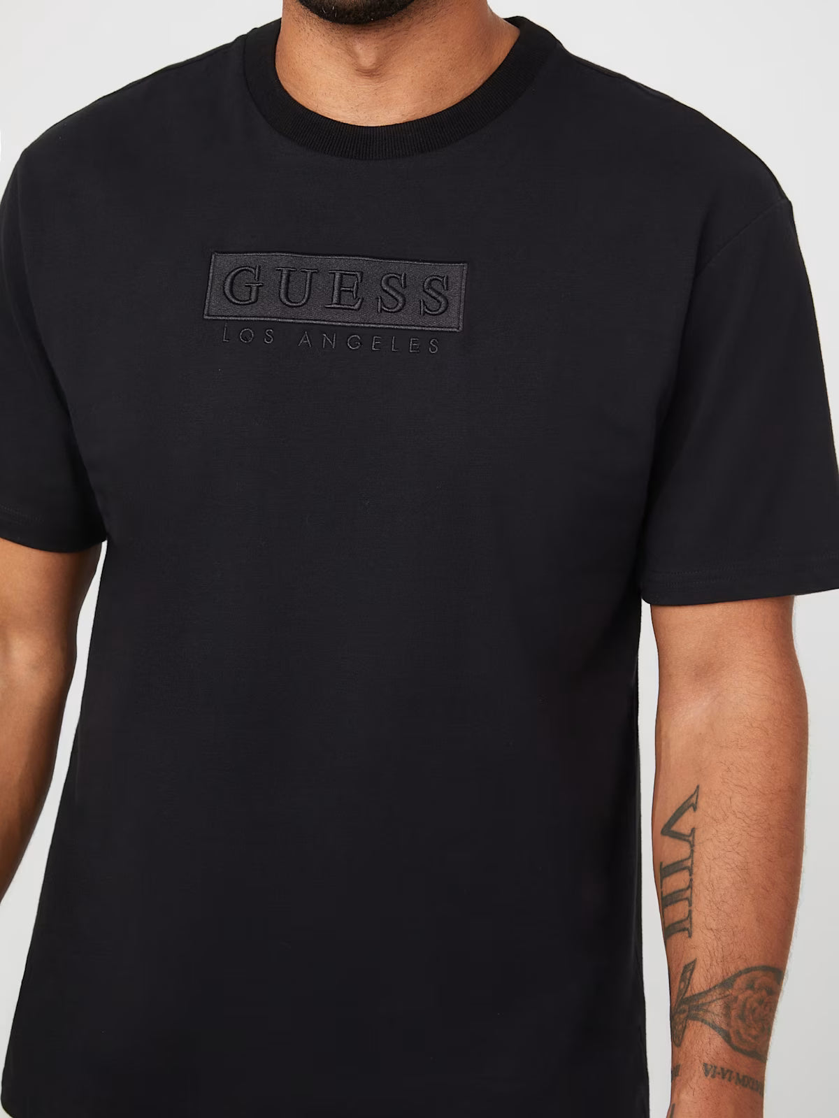 GUESS MENS' Harvey Logo Tee / BLACK