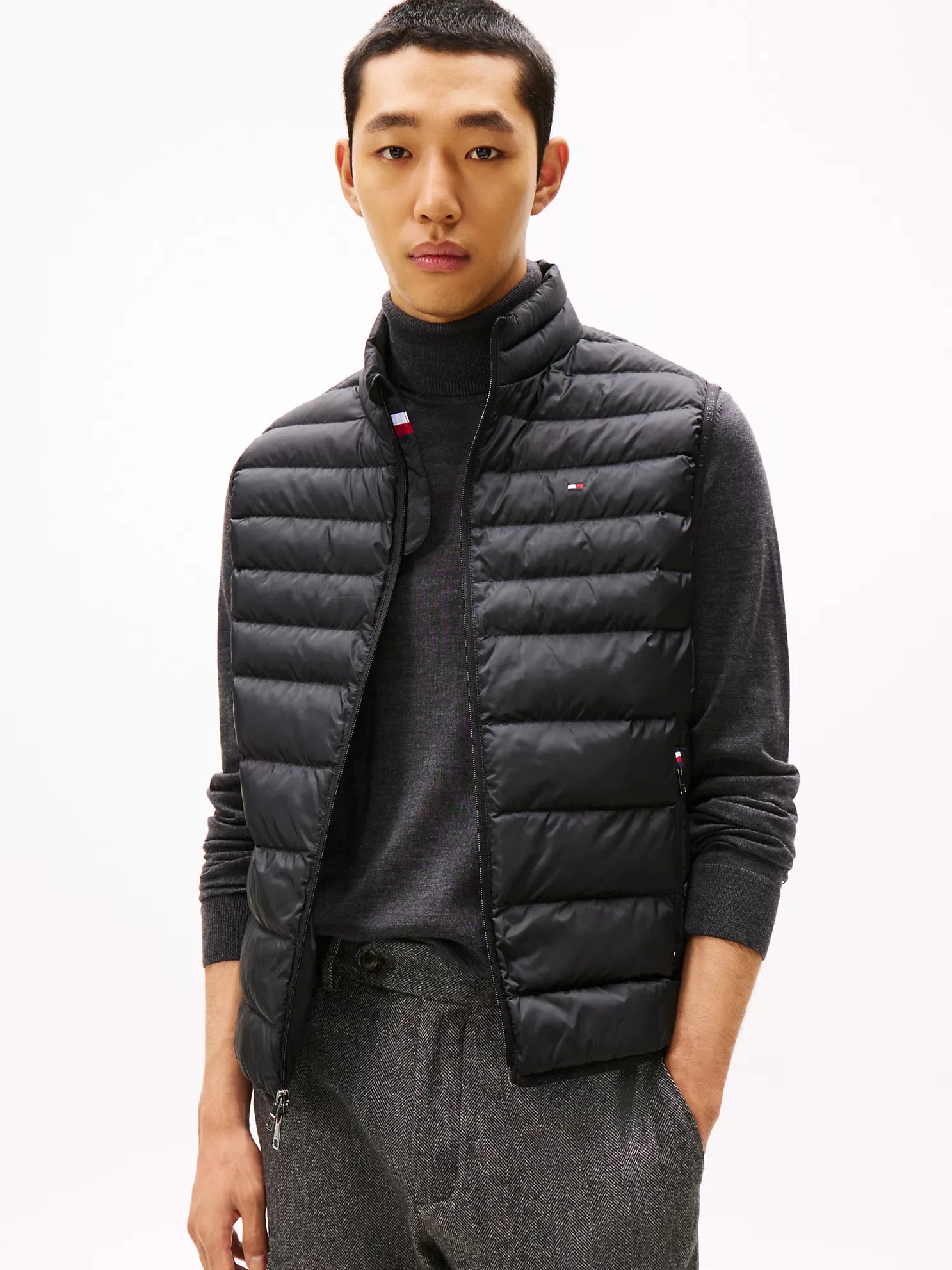 TOMMY Mens' Lightweight Packable Vest BLACK