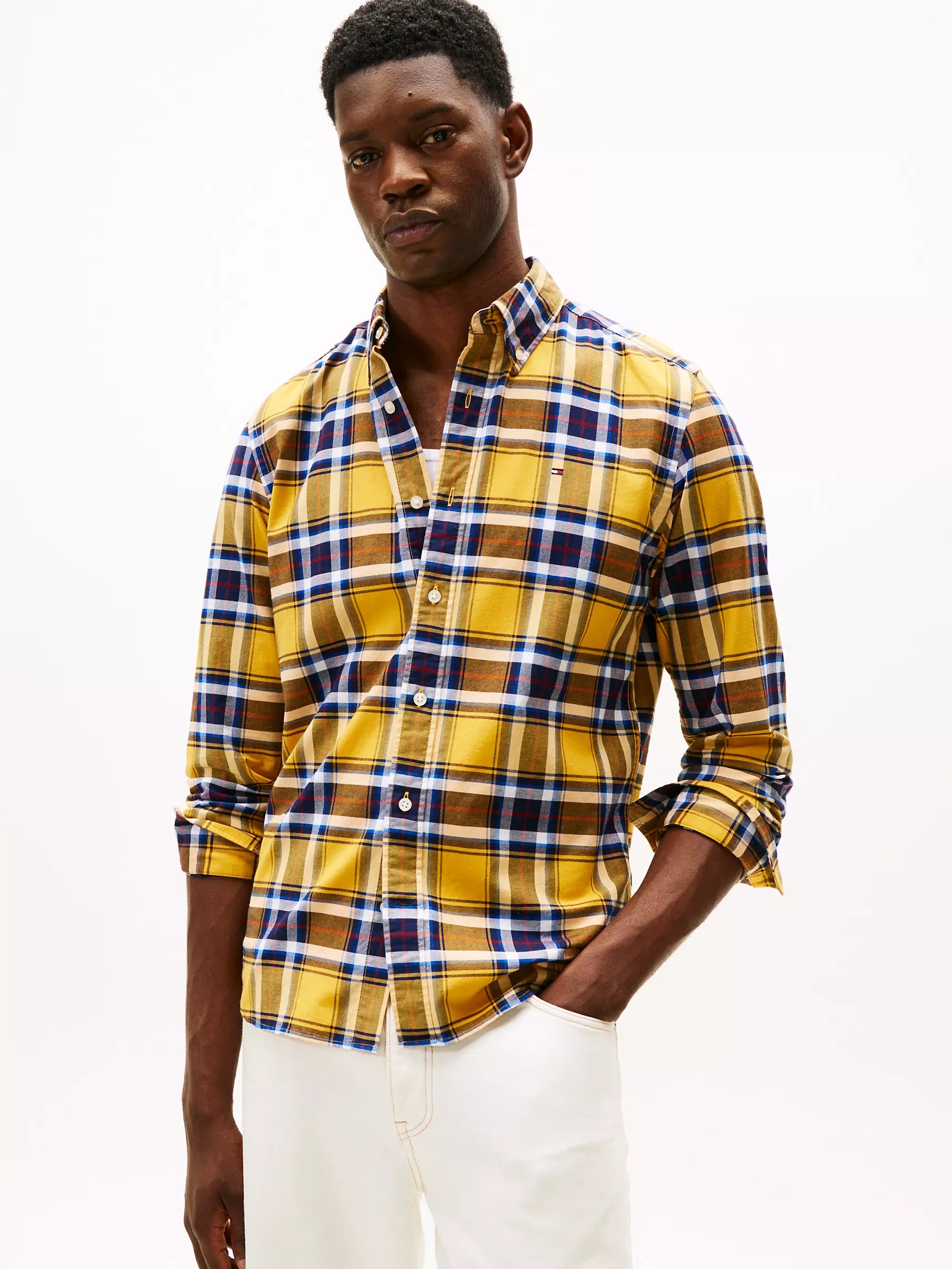 Tommy Mens' Regular Fit Plaid Stretch Oxford Shirt /Amber Flare